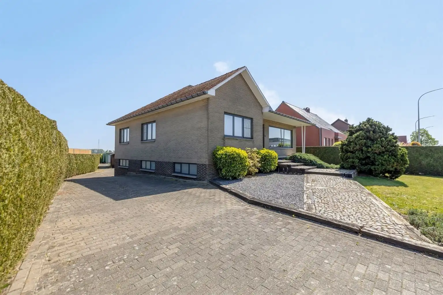 Karaktervolle, vrijstaande woning met 3 slaapkamers en inpandige garage op een prachtig perceel van 12a36ca te Maaseik foto 32