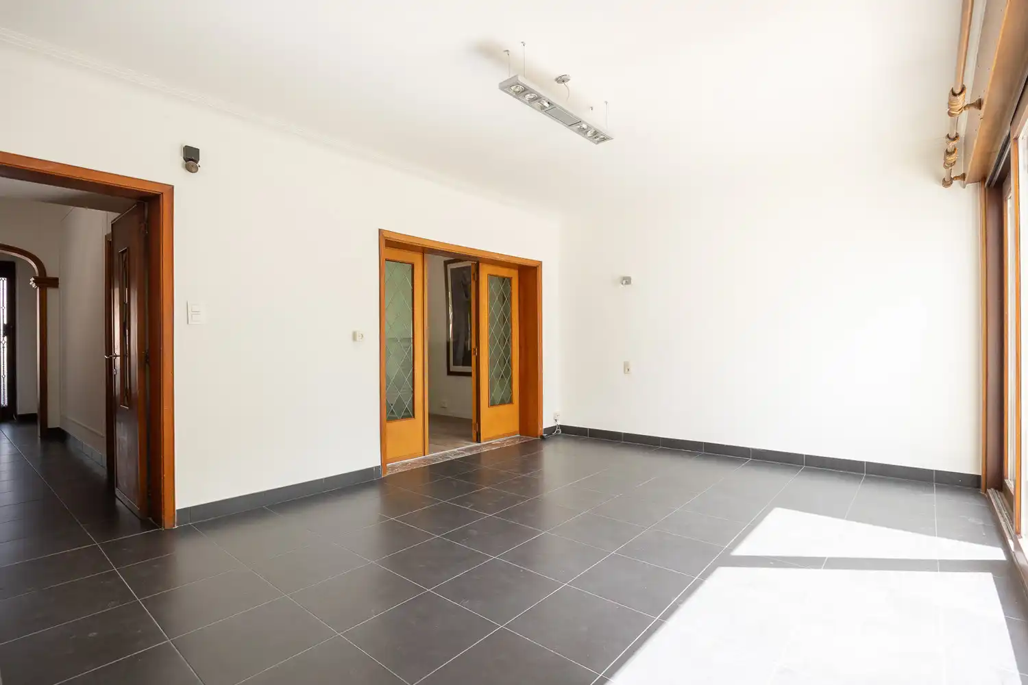 Volledige gerenoveerde gezinswoning (4slk) met ruime tuin foto 8