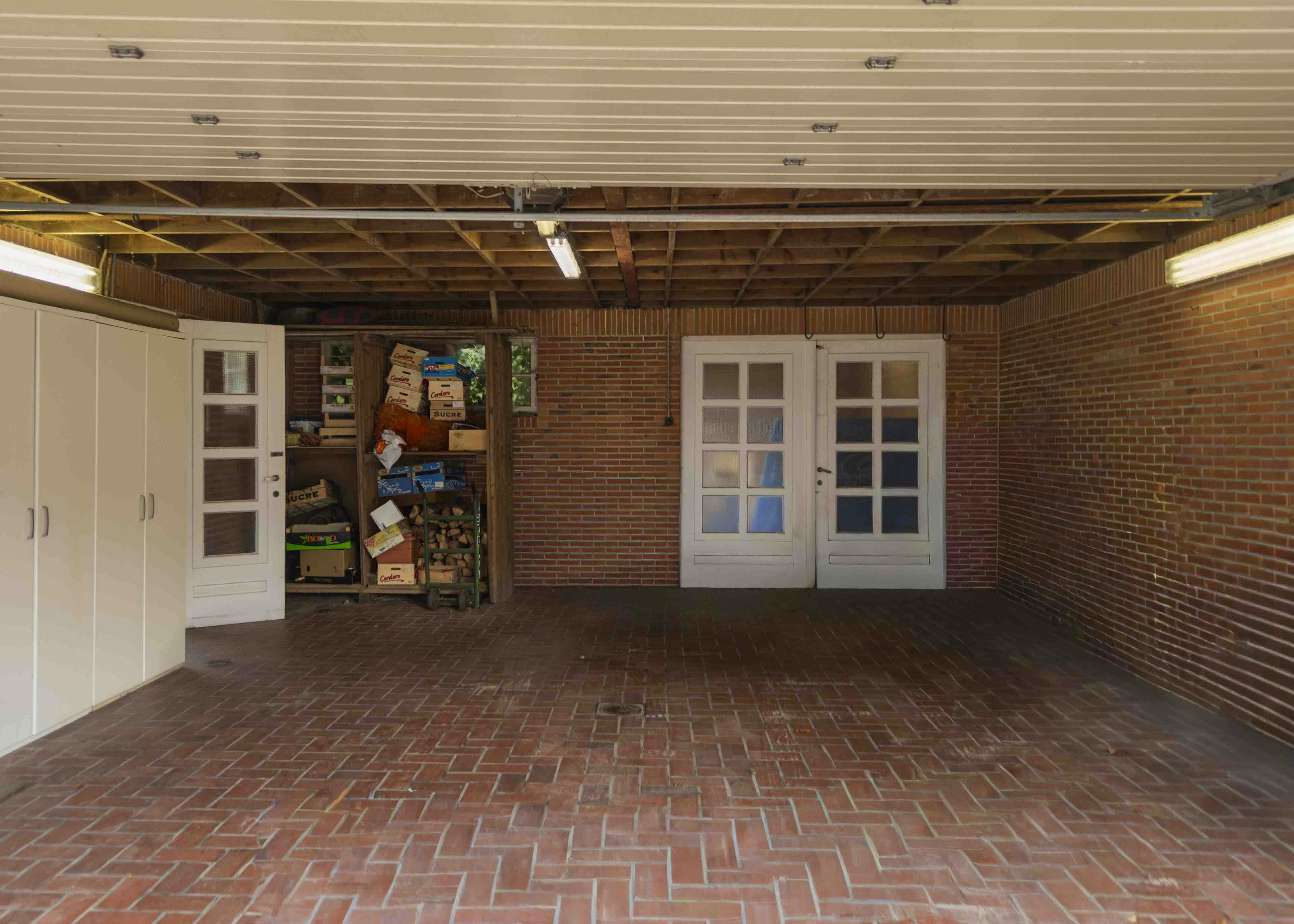 Riante villa met praktijkruimte foto 22