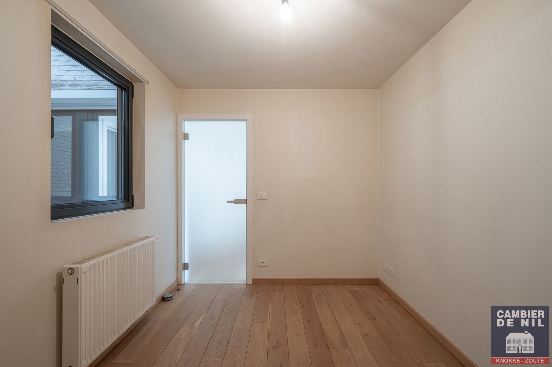 Ongemeubeld, ruim 3 SK-appartement op de Lippenslaan  foto 11