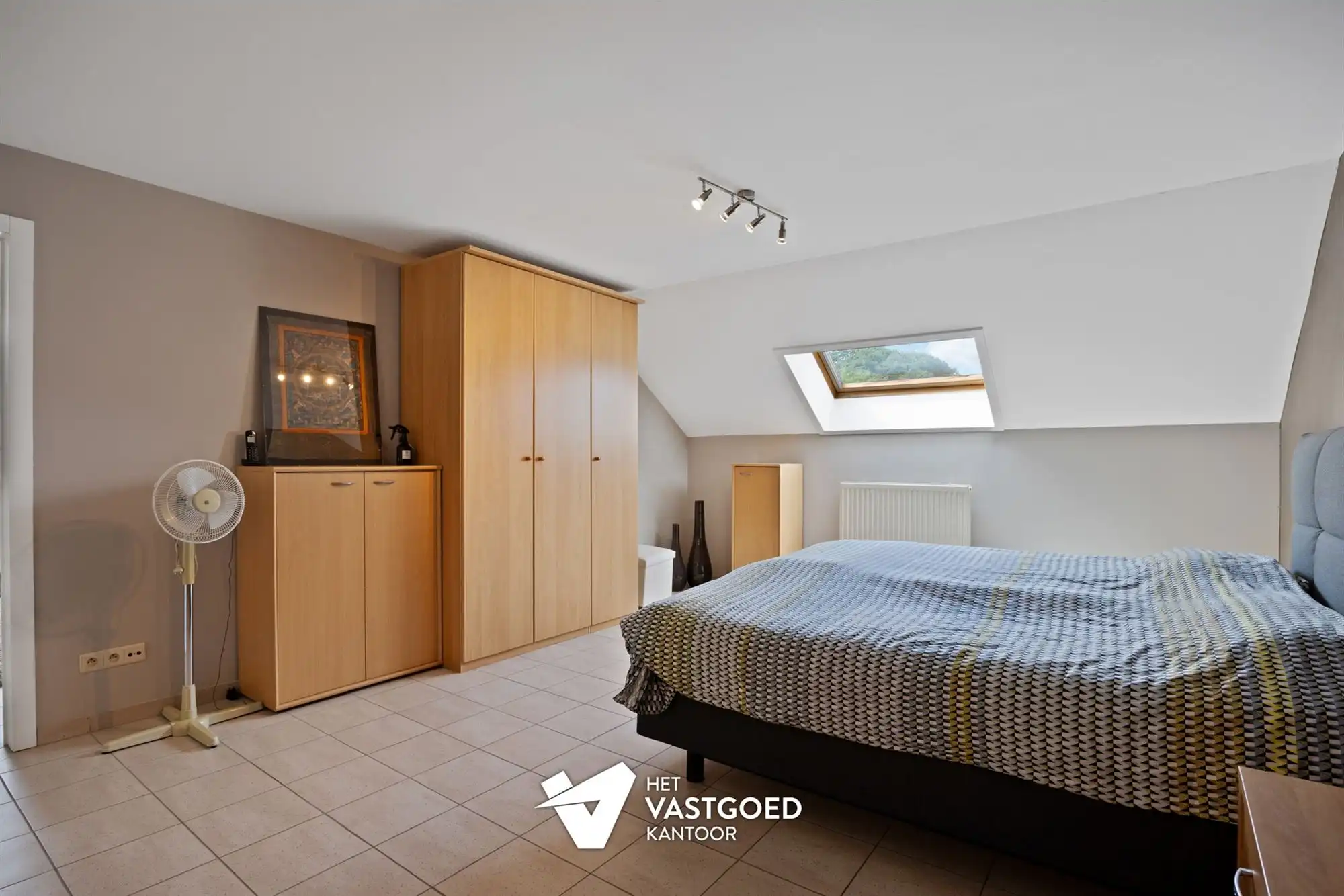 ZEER RUIM DUPLEX APPARTEMENT VAN 159 M² MET ZEER PRAKTISCHE INDELING EN KWALITATIEVE AFWERKING foto 15