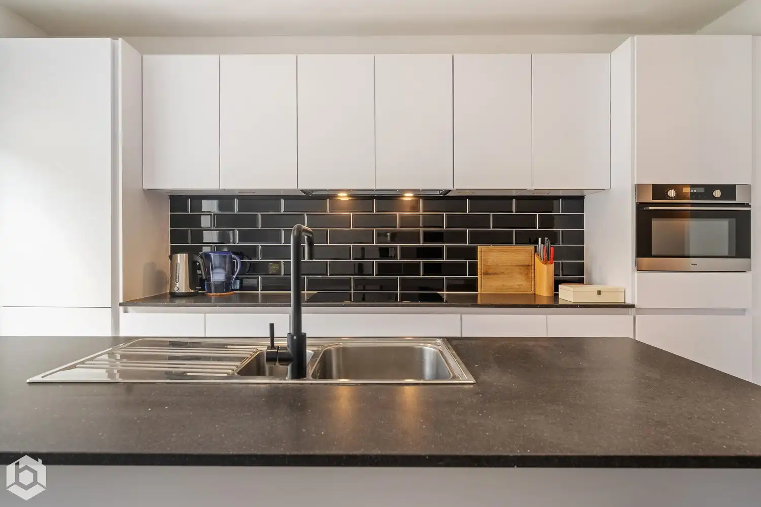 Recent gerenoveerde woning met 3 slpkrs en garagebox foto 4
