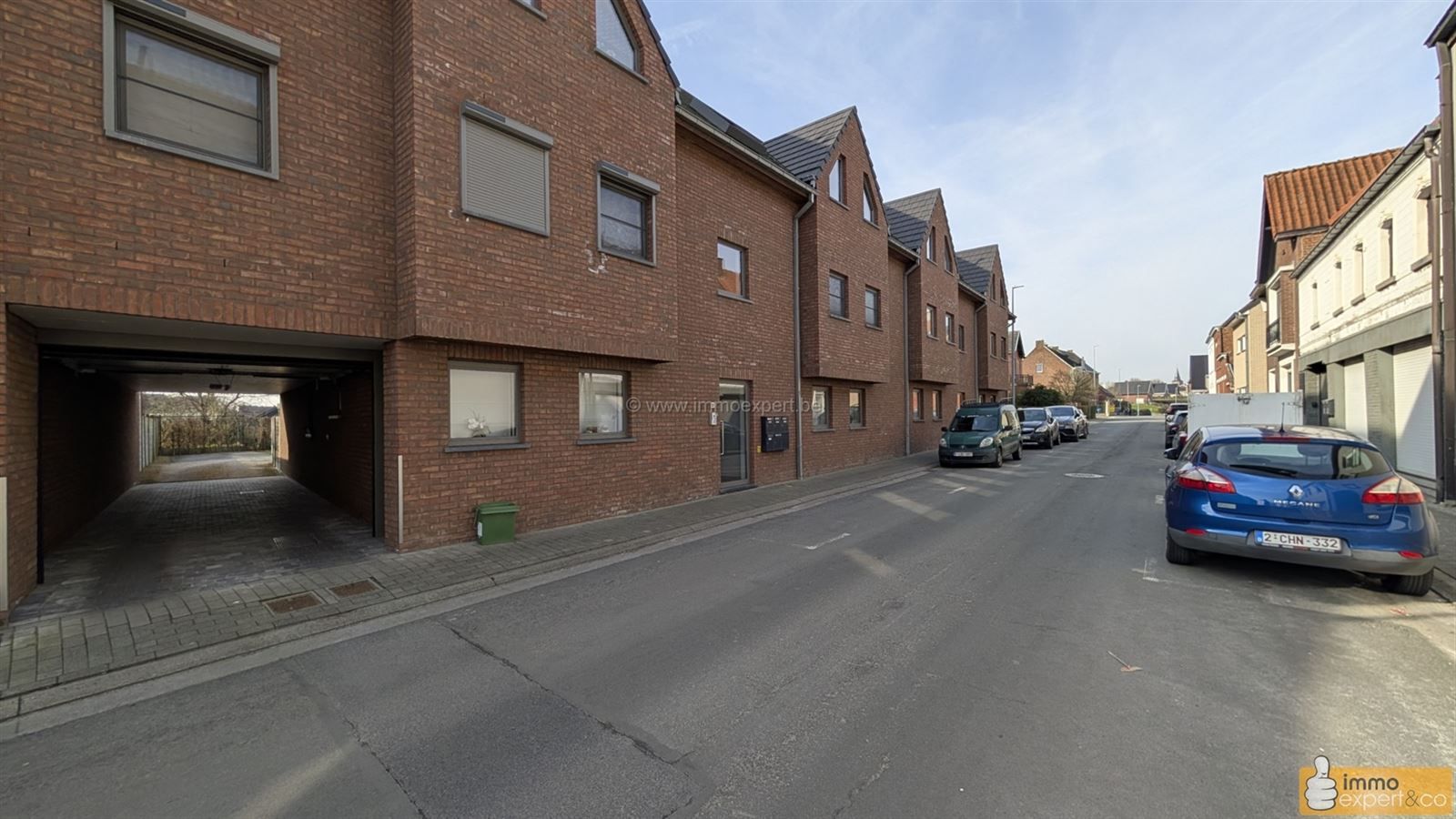 NINOVE: App. 2 slpks met groot terras en staanplaats foto {{pictureIndex}}