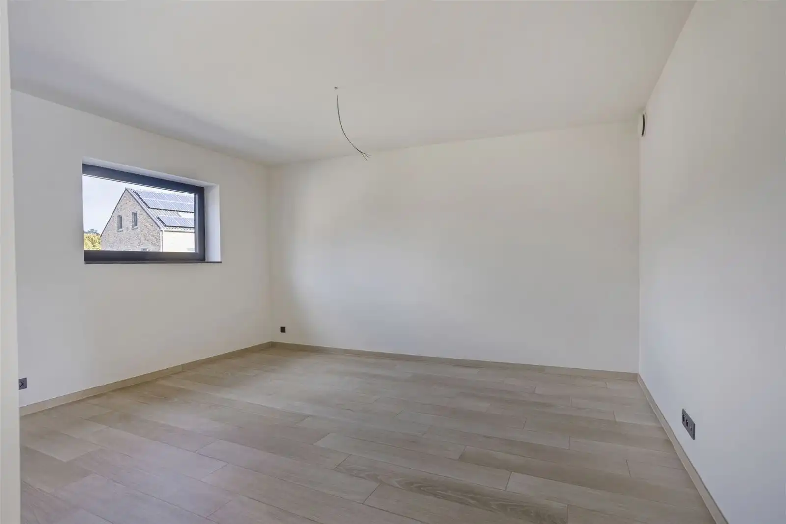 BEZOEKMOMENT  NU ZATERDAG  23/5 tsn 9u en 11  -- 3-slaapkamer appartement van 141 m² met terras van 10 m² foto 6
