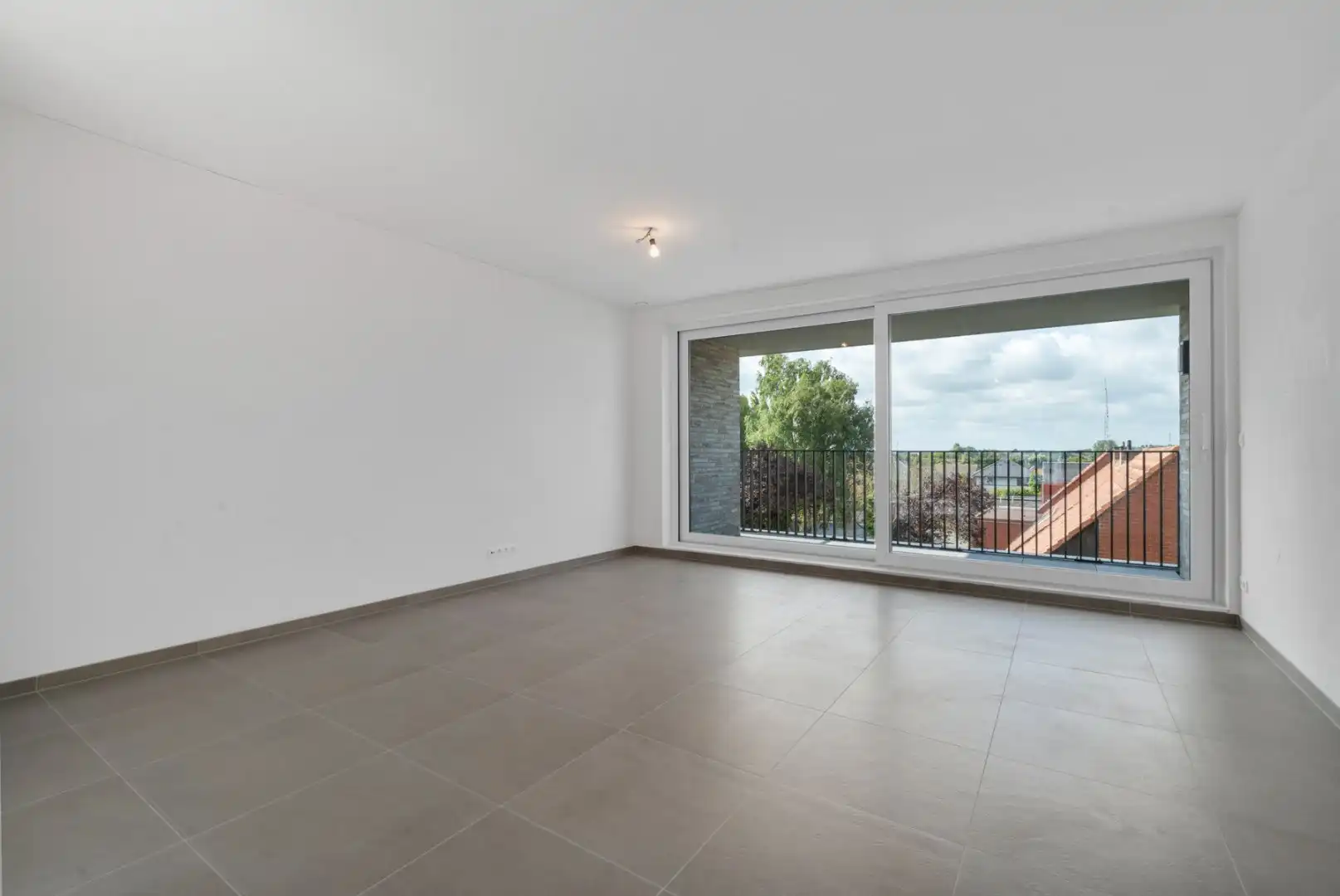 Energiezuinig en kwalitatief appartement met 2 slaapkamers en 2 terrassen. foto 5