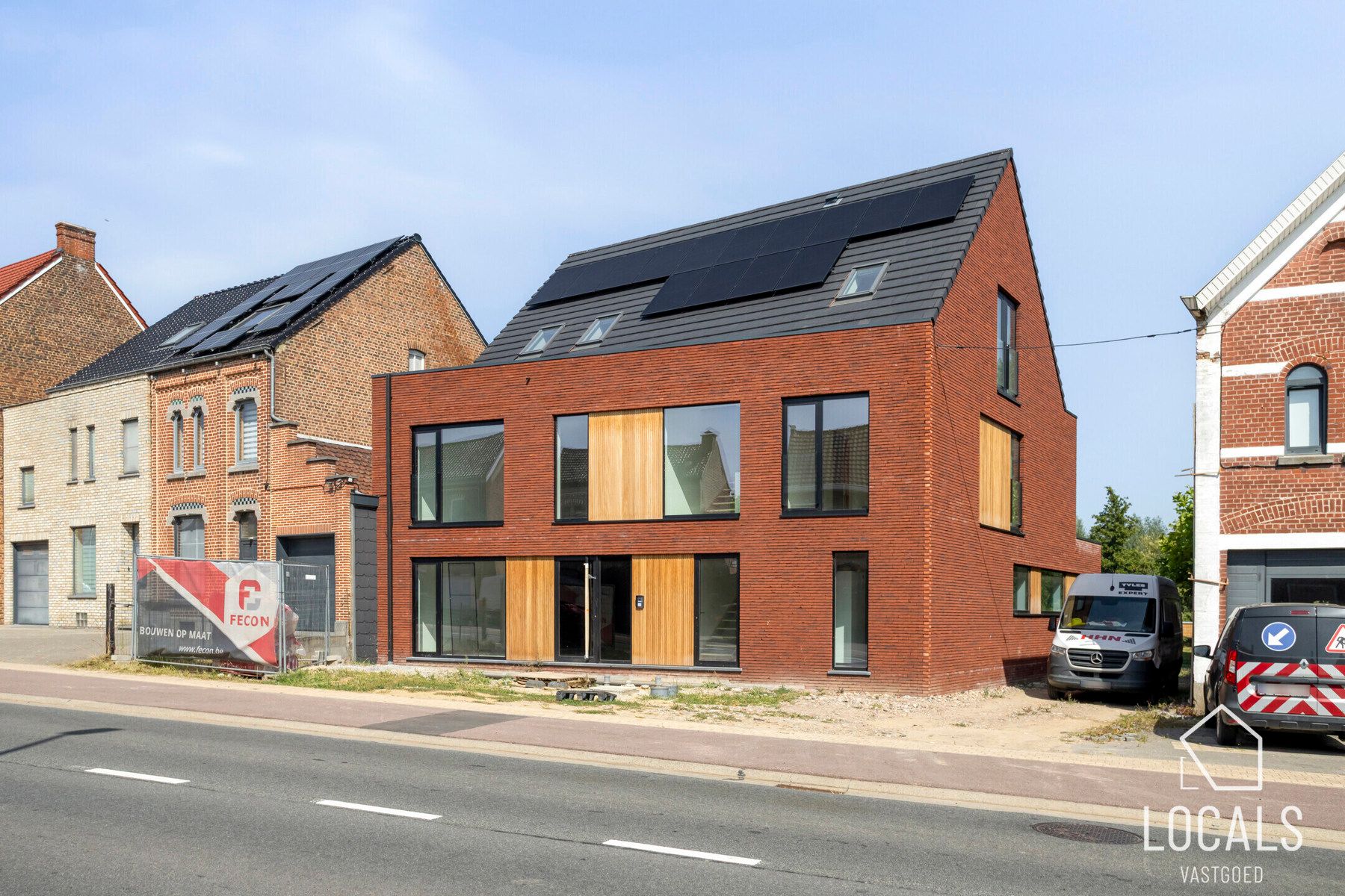 Ruim duplex-appartement met ruim terras foto {{pictureIndex}}