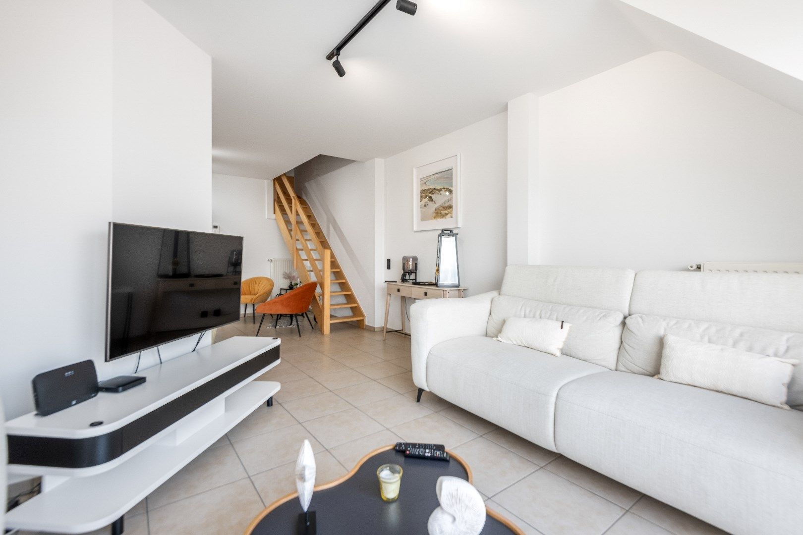 Duplex appartement met open zicht gelegen op de Lippenslaan ter hoogte v.h. Verweeplein. foto 4