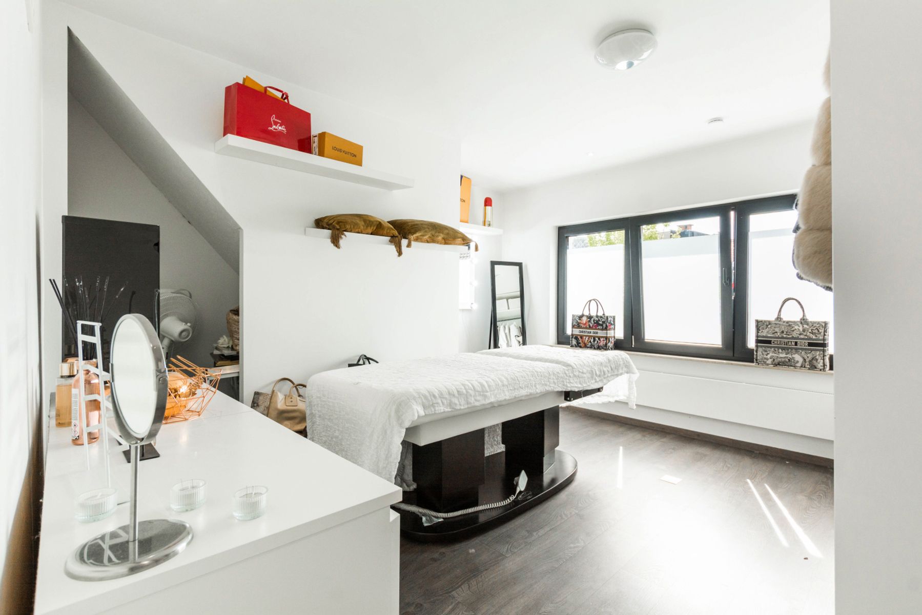 Knusse en luxueus ingerichte driegevelwoning... foto 10