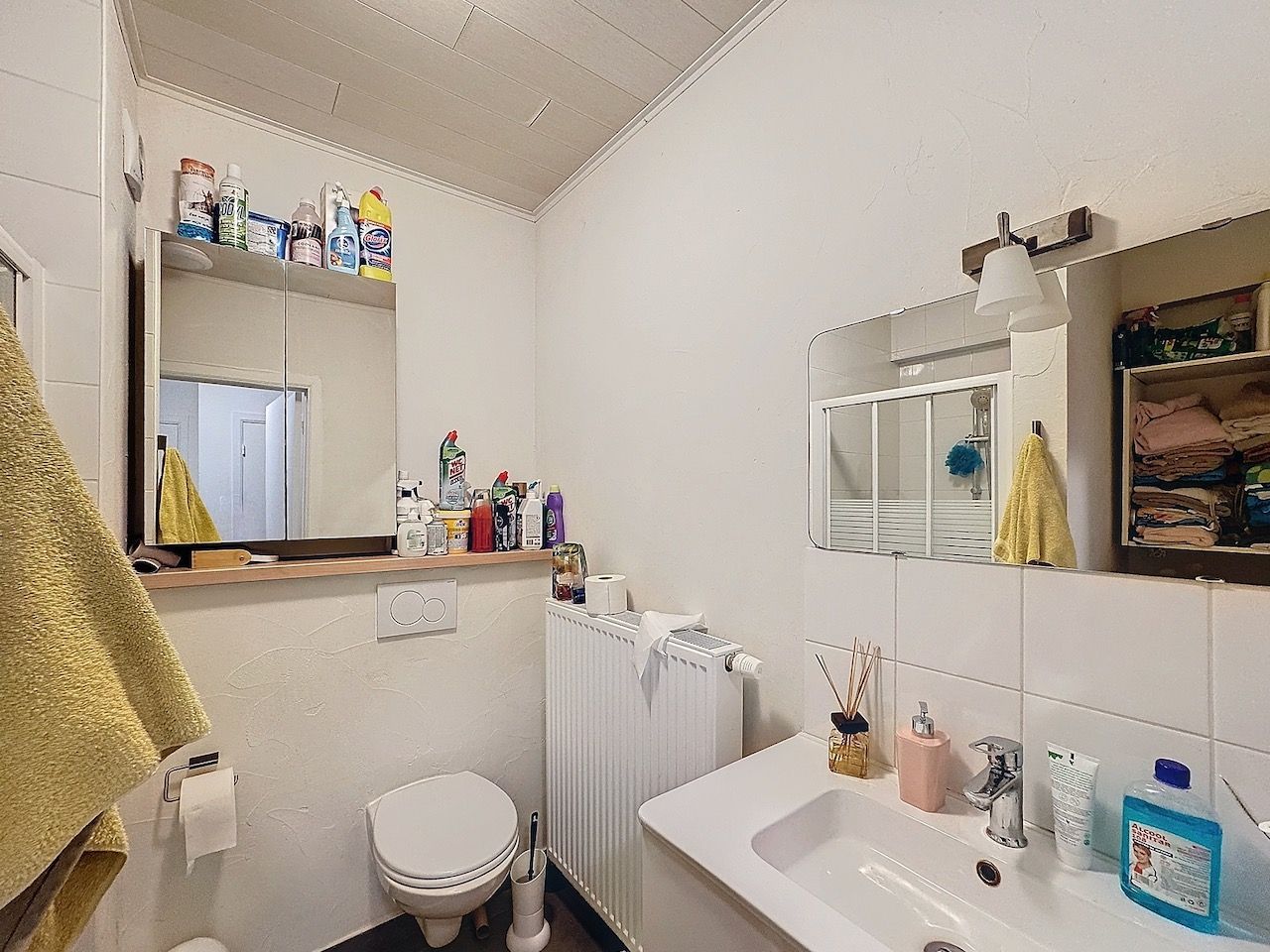 Mooi woonappartement in het dorp van Heist. foto 9