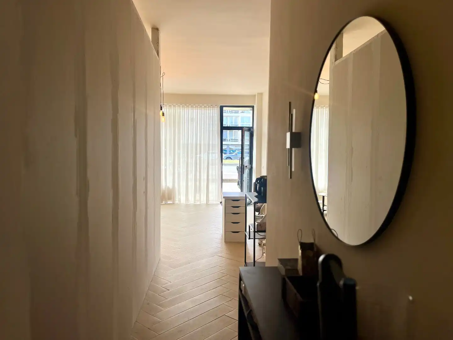 Topgelegen commerciële ruimte van 70 m² met directe huuropbrengst en hoge visibiliteit foto 8