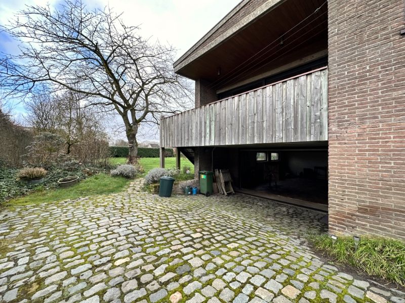 Ruime woning met 3 slaapkamers, garage en tuin – rustige ligging foto 9