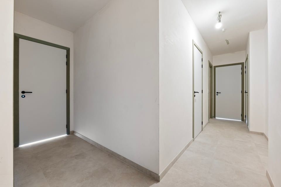 2-SLP APPARTEMENT OP 1STE VERDIEP MET RUIM TERRAS foto 6