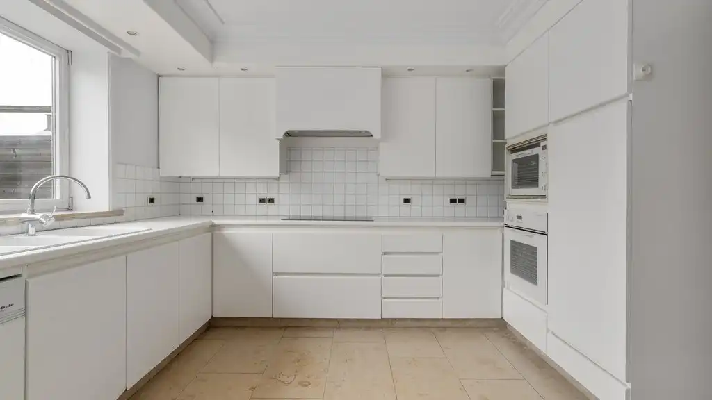 Bedrijfspand met woonst te huur in Dikkelvenne foto 12