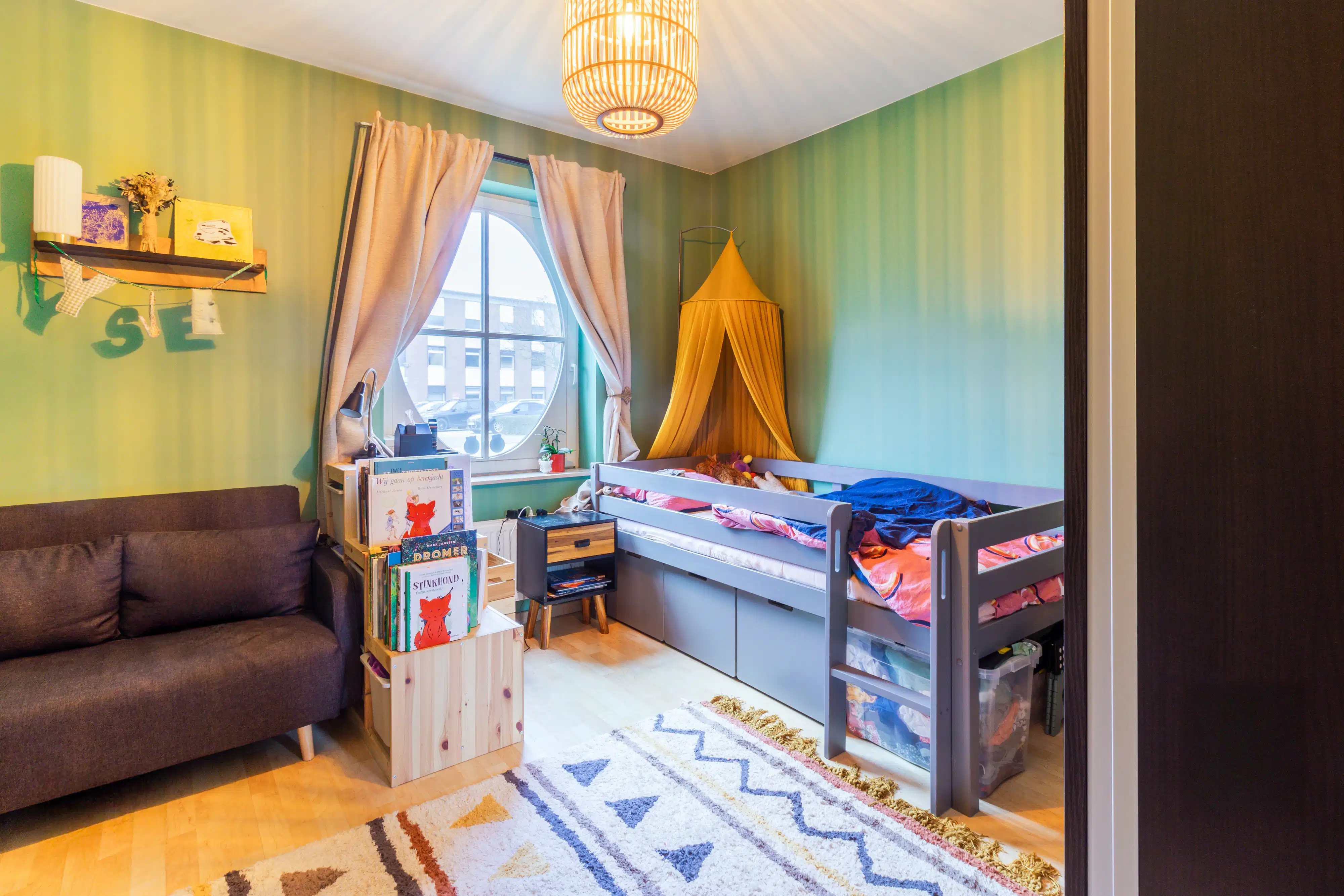 Gelijkvloers appartement met grote tuin en garage foto 14