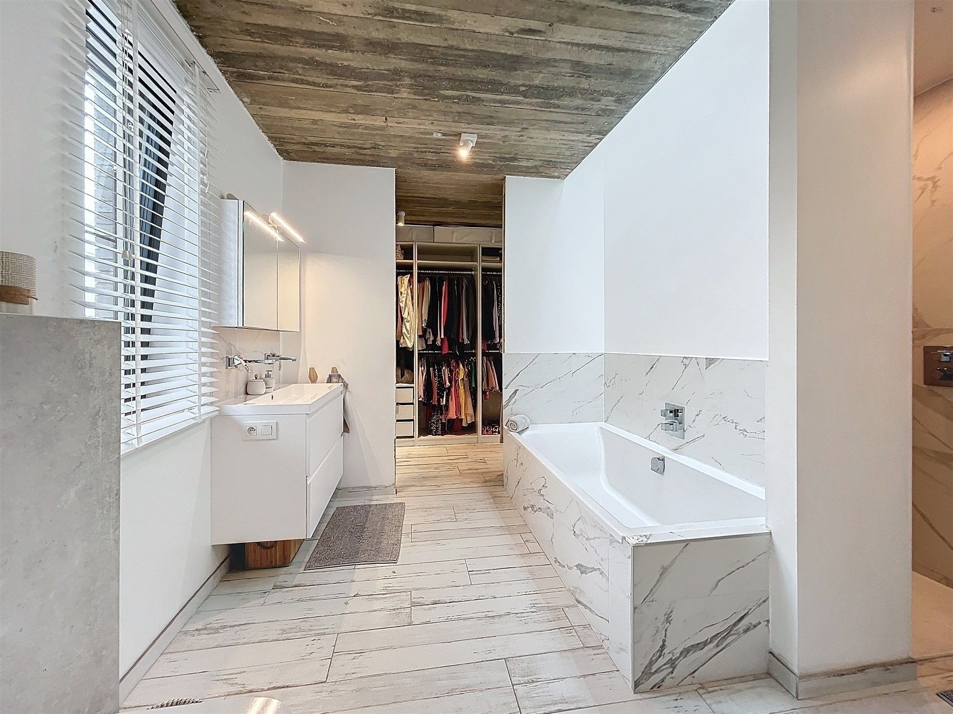 Energiezuinige open bebouwing met drie slaapkamers en garage op perceel van 575m² foto 10