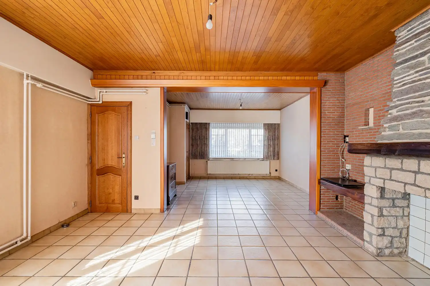 Te renoveren woning met garage en diepe tuin. foto 10