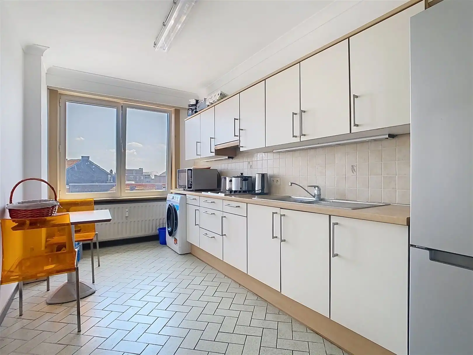 Ruim APP 3e V, 2 slpks, terras en kelder foto 15