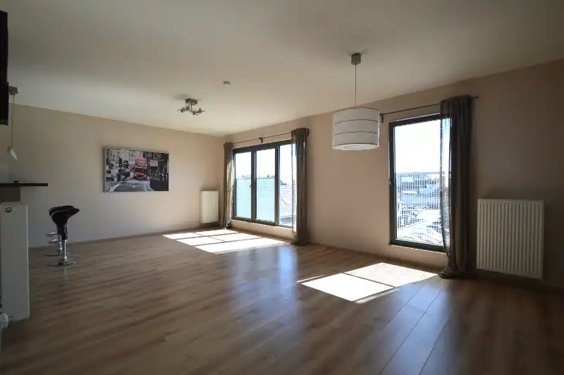 Instapklaar 2-slaapkamerappartement nabij Coupure en Groenevalleipark foto 2