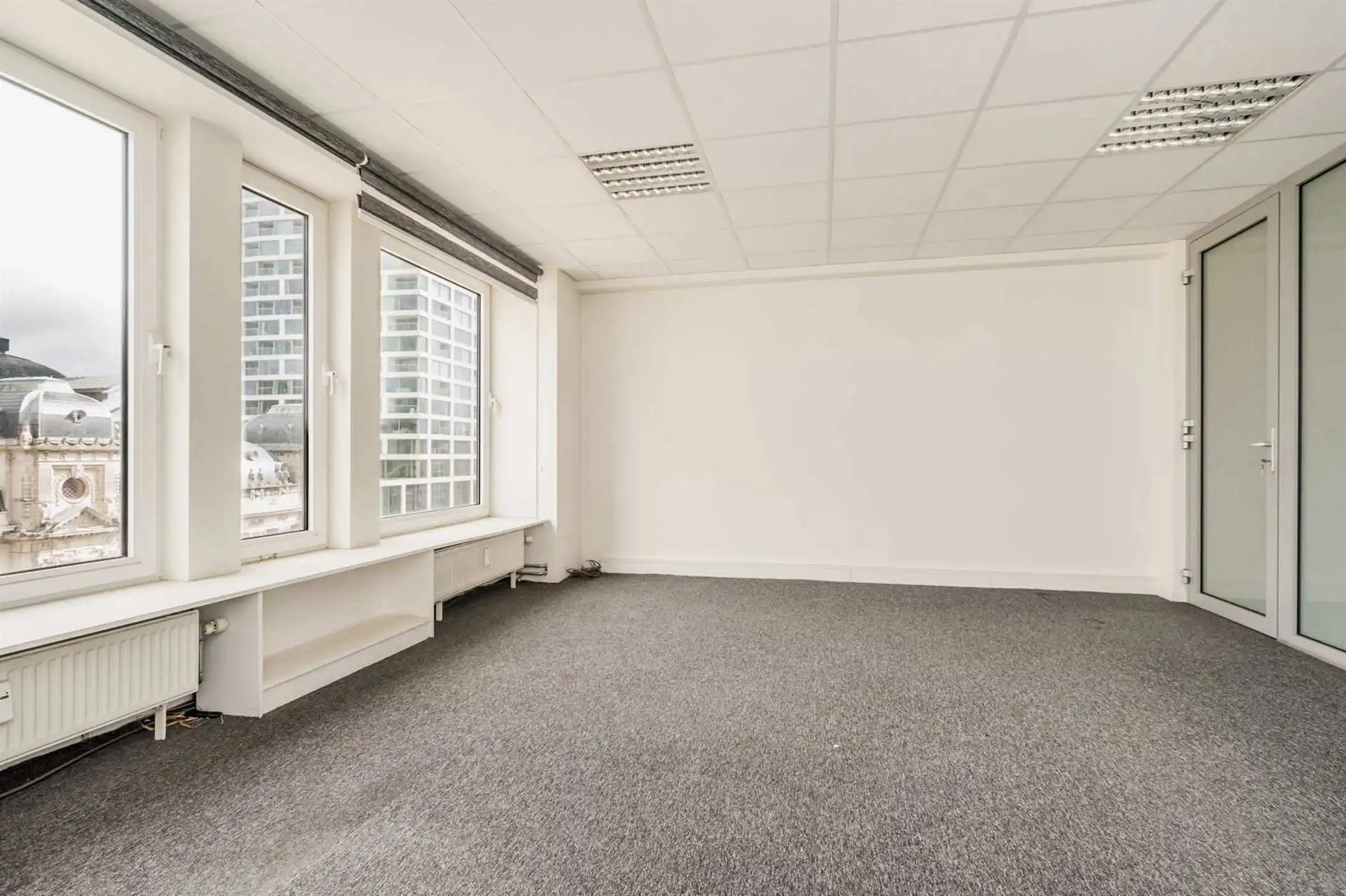 Ruim kantoor met 5 units nabij Centraal Station foto 5