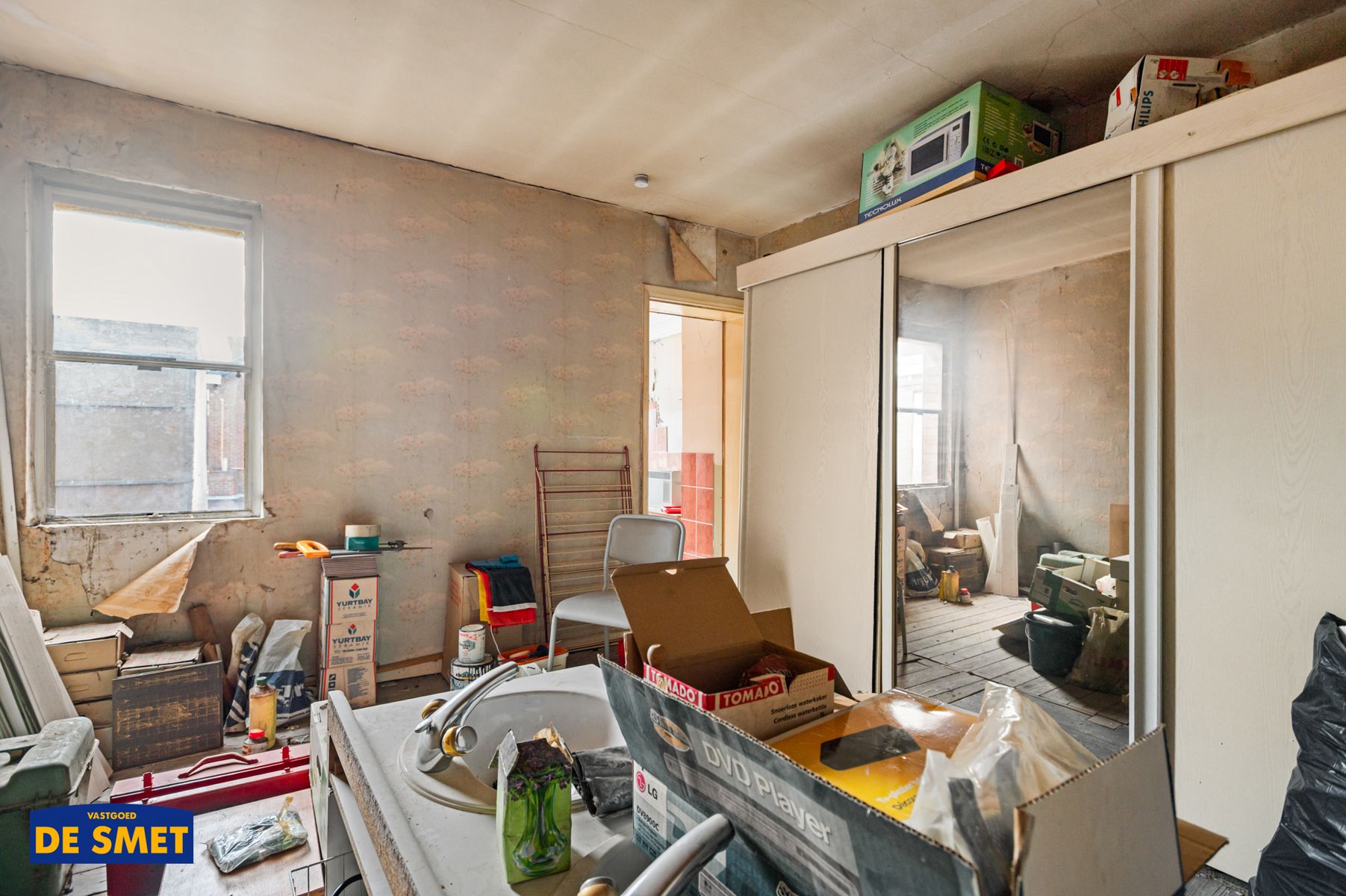 Volledig te vernieuwen/af te breken rijwoning zonder tuin foto 14