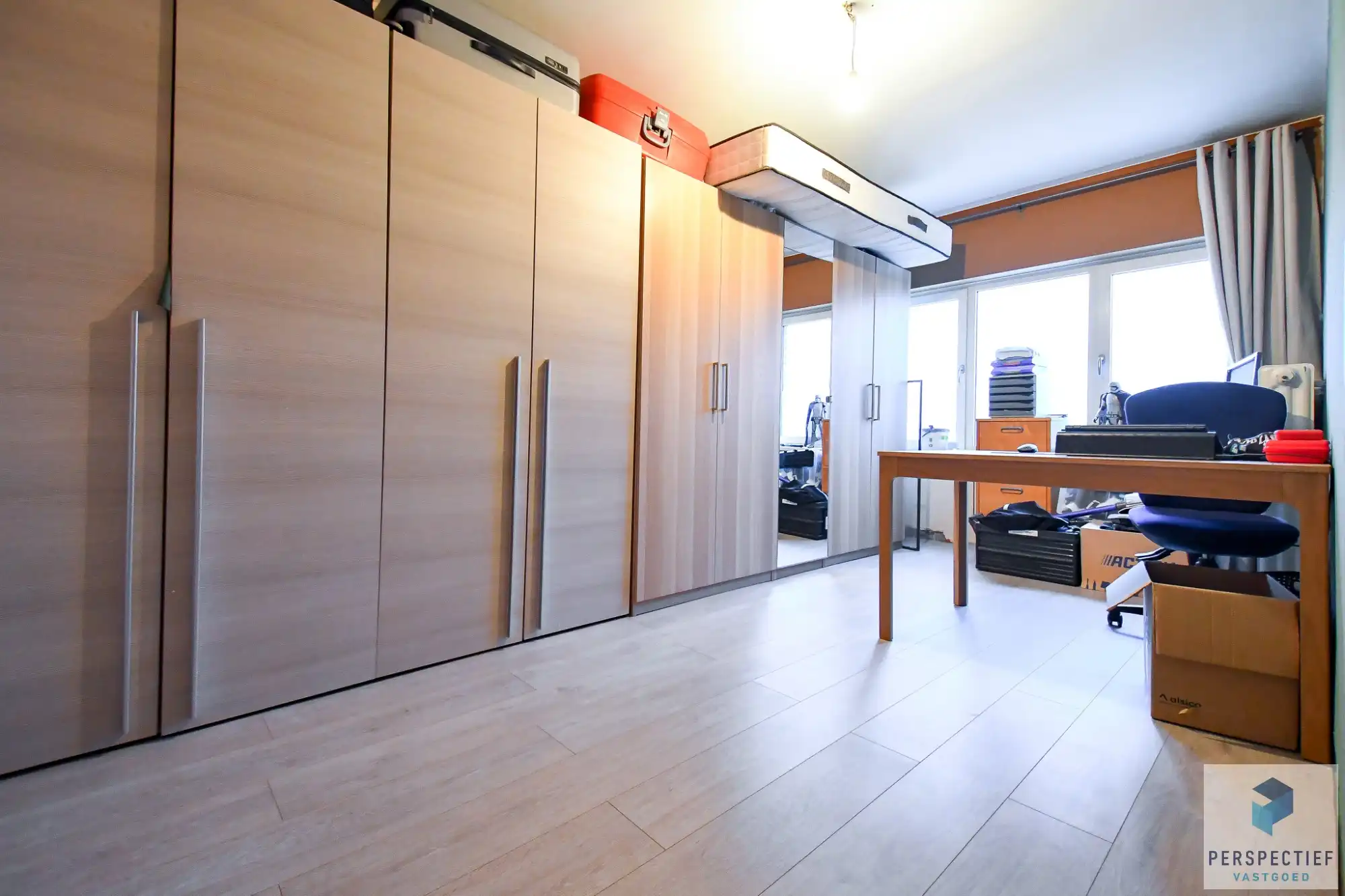 BEZOEKMOMENT ZATERDAG 31/01 VAN 13U TOT 15U | Rustig gelegen ruime halfopen woning met recent bijgebouw/garage op 454m² foto 18