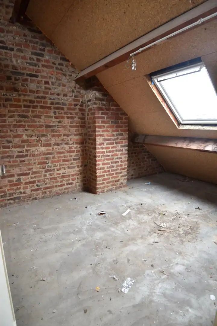 Stevige gezinswoning met 3 slaapkamers, tuin, garage én uitstekende bereikbaarheid te koop in Wevelgem foto 12