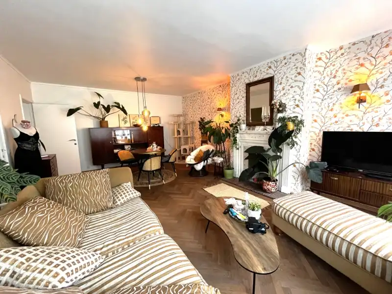 Gerenoveerd appartement in hartje Kortrijk met terras! foto 4