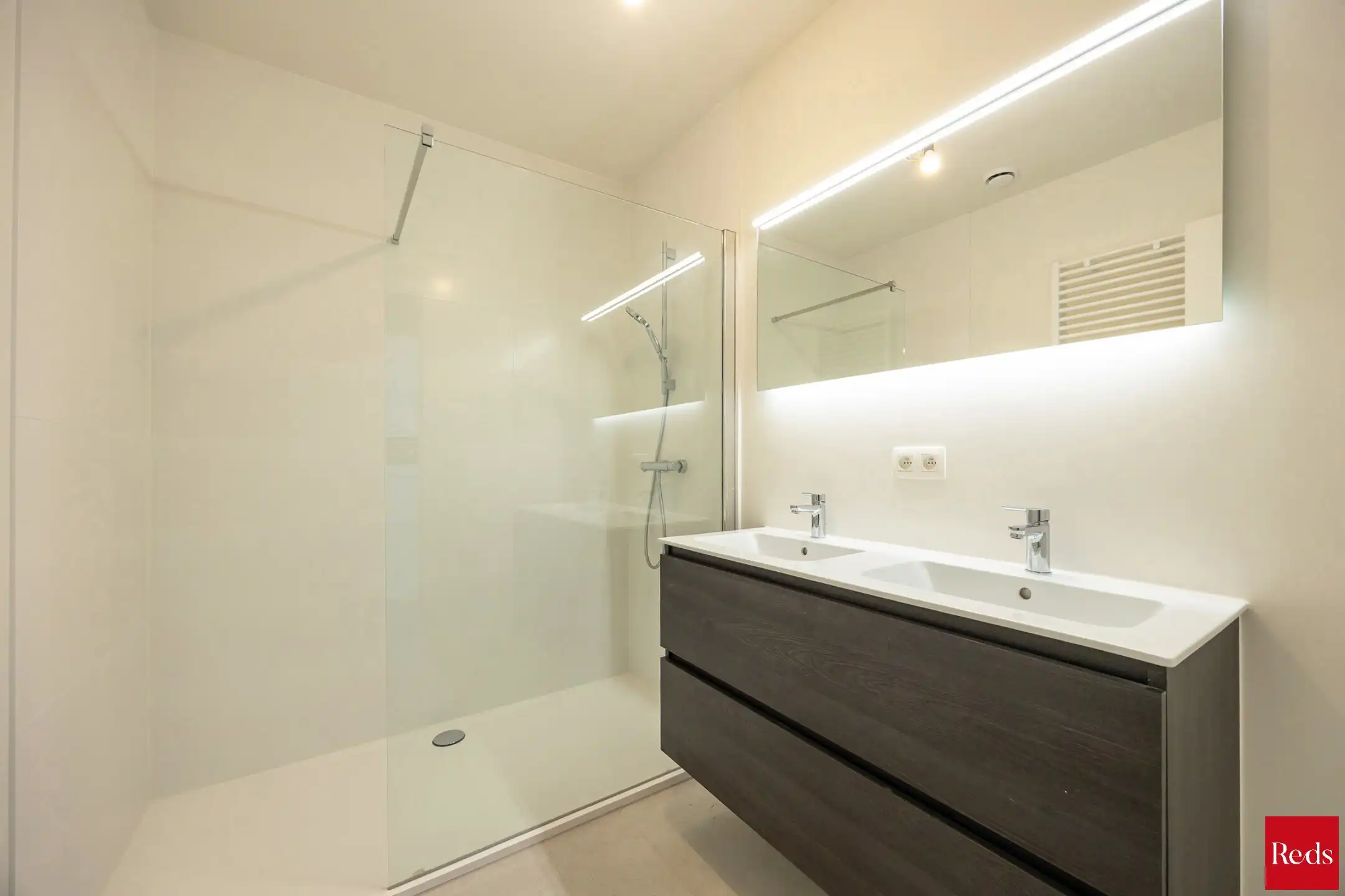 Nieuw gelijkvloers appartement met 2 slaapkamers te huur foto 9