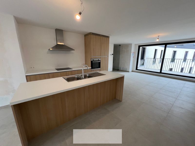 Luxueus nieuwbouwappartement met 2 slaapkamers en 2 ruime terrassen in hartje Zwevegem foto 10