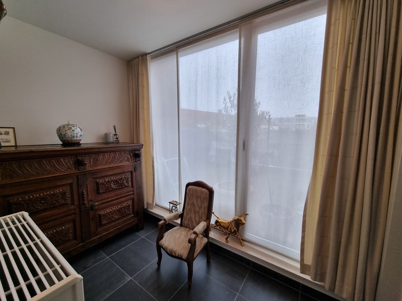 Exclusief ruim penthouse/loft in hartje Hasselt foto 3