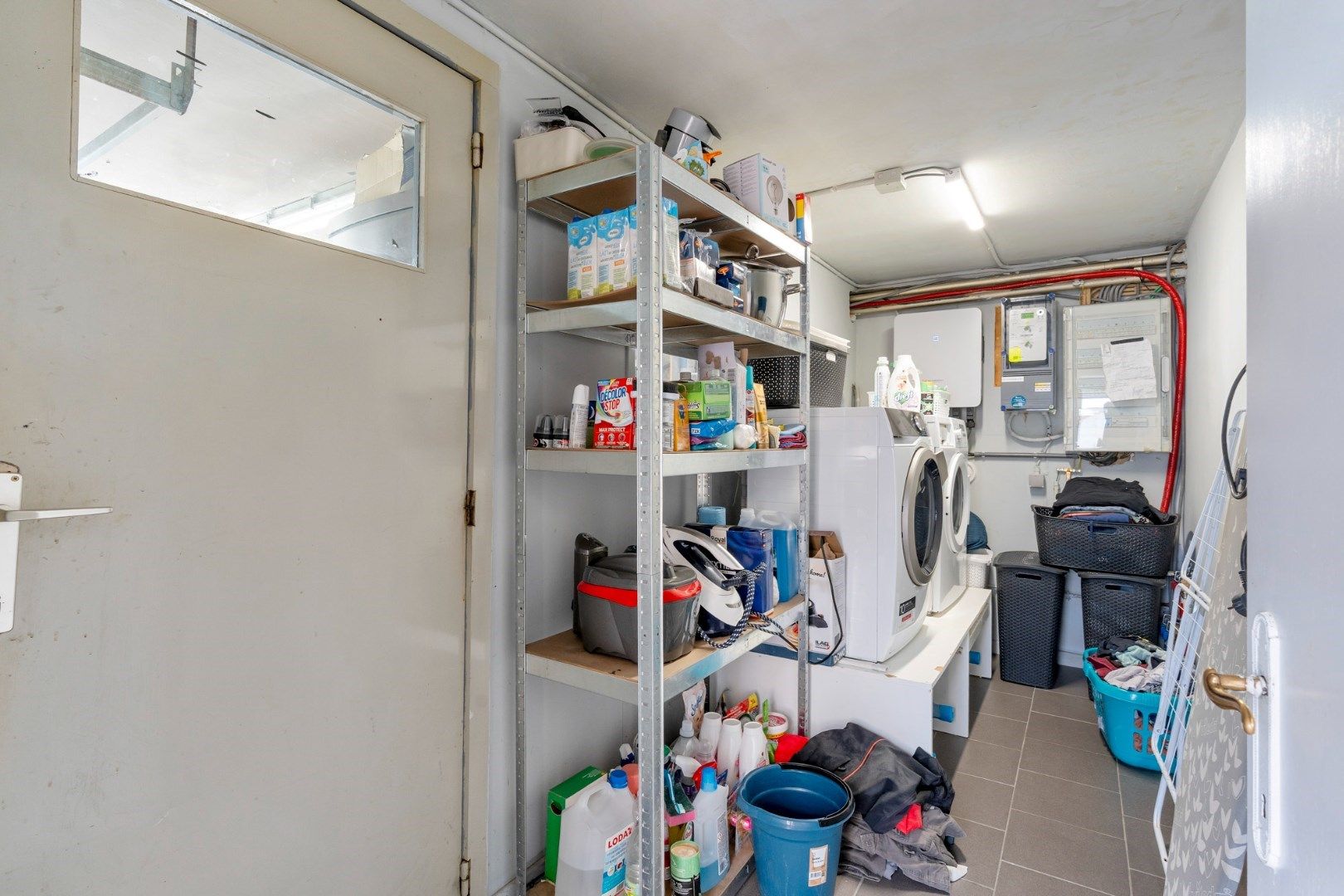 Gerenoveerde vrijstaande bungalow-woning met zuid-west gerichte tuin, op 9a 33ca met zicht op achterliggend groen.  foto 19