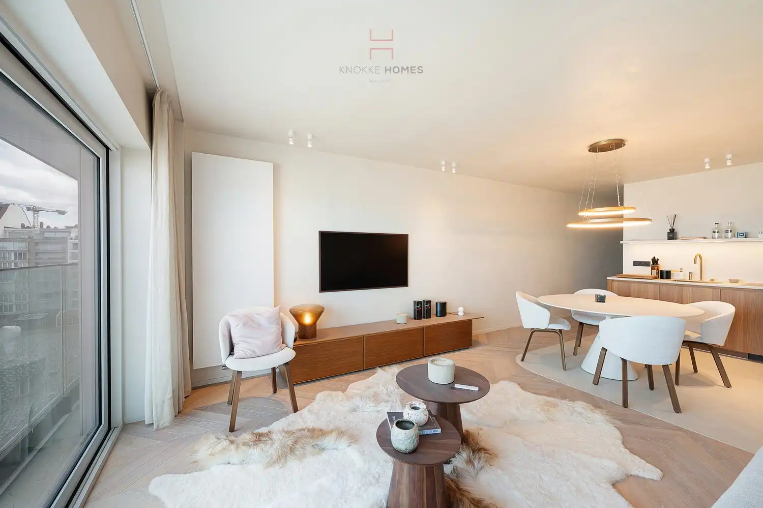 Stijlvol gerenoveerd appartement op het Rubensplein met een prachtig frontaal zicht op zee foto 6