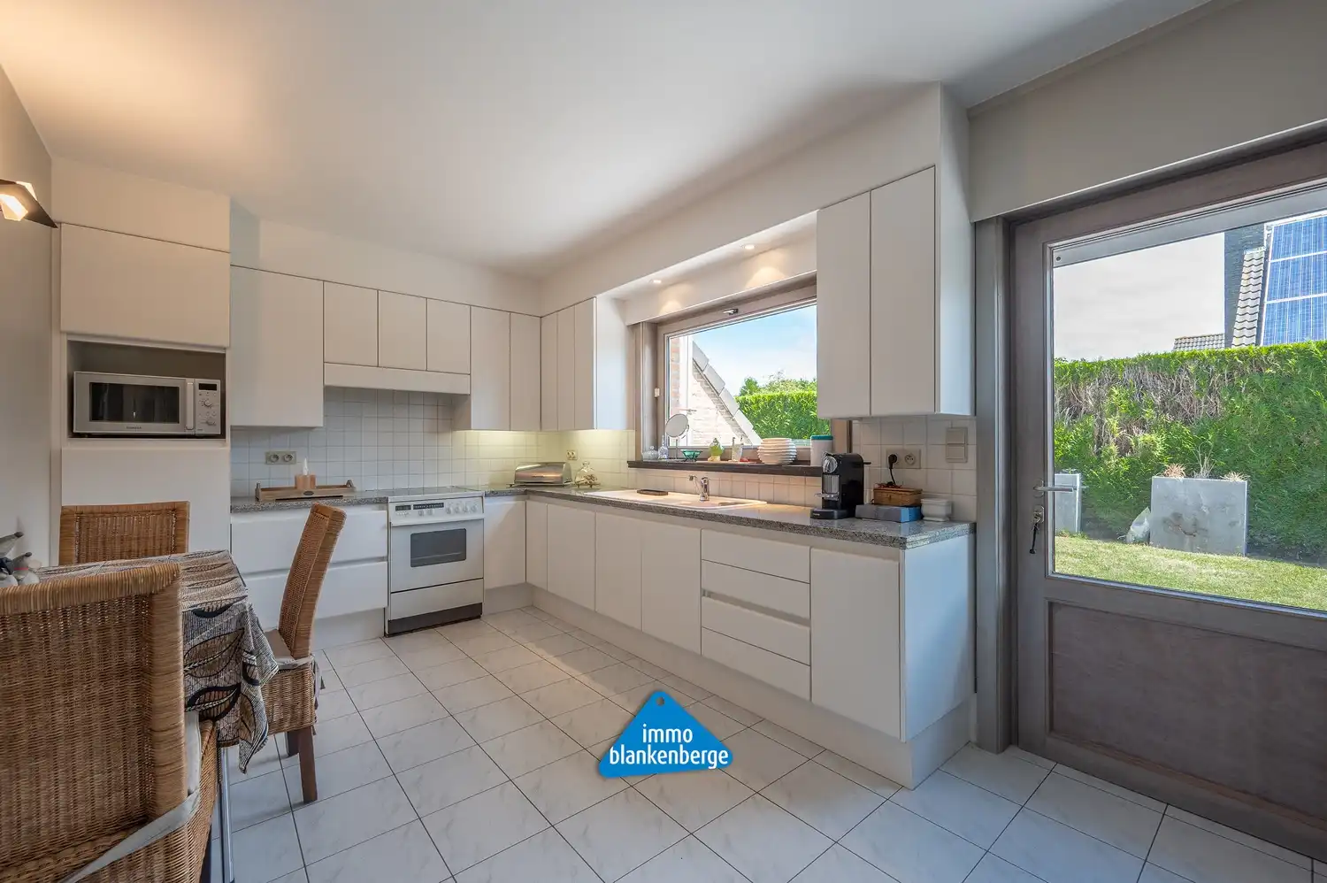 Instapklare Gezinsvilla met Tuin op Rustige en Centrale Ligging foto 21