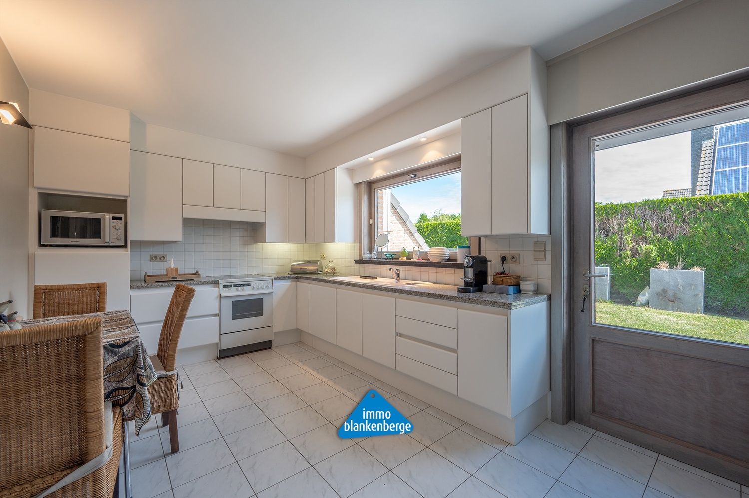 Instapklare Gezinsvilla met Tuin op Rustige en Centrale Ligging foto 21