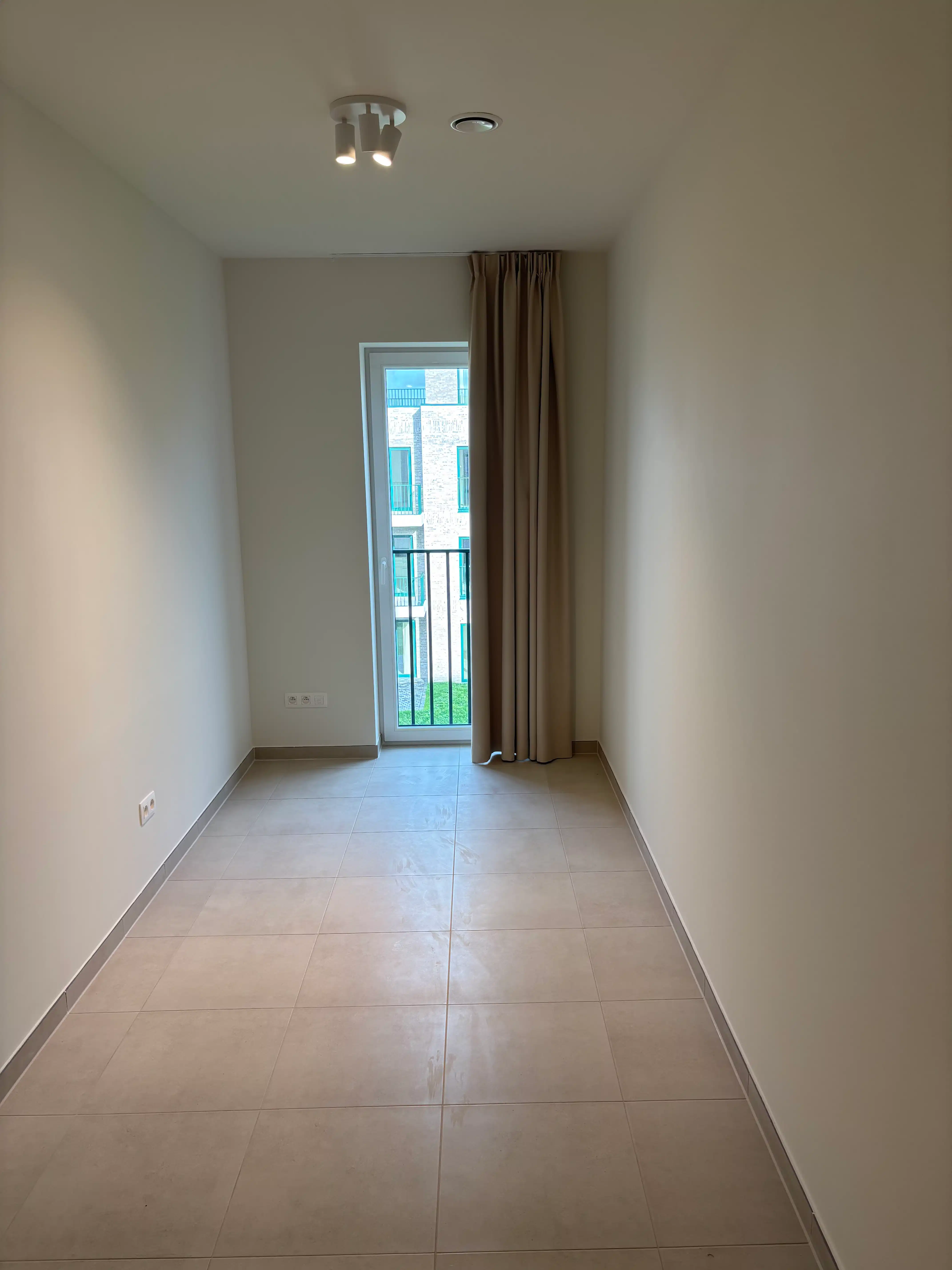 Rustig en Energiezuinig Wonen: Nieuwbouwappartement met 2 Slaapkamers en Bureau foto 2