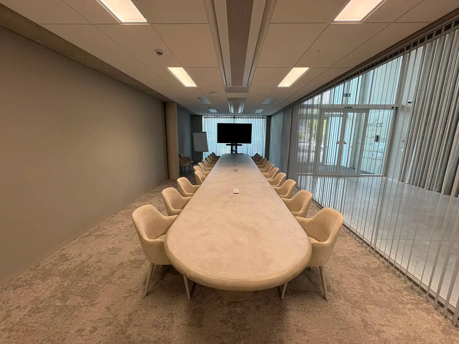 Moderne kantoorruimte 445 m² op toplocatie E17 in Lokeren foto 12