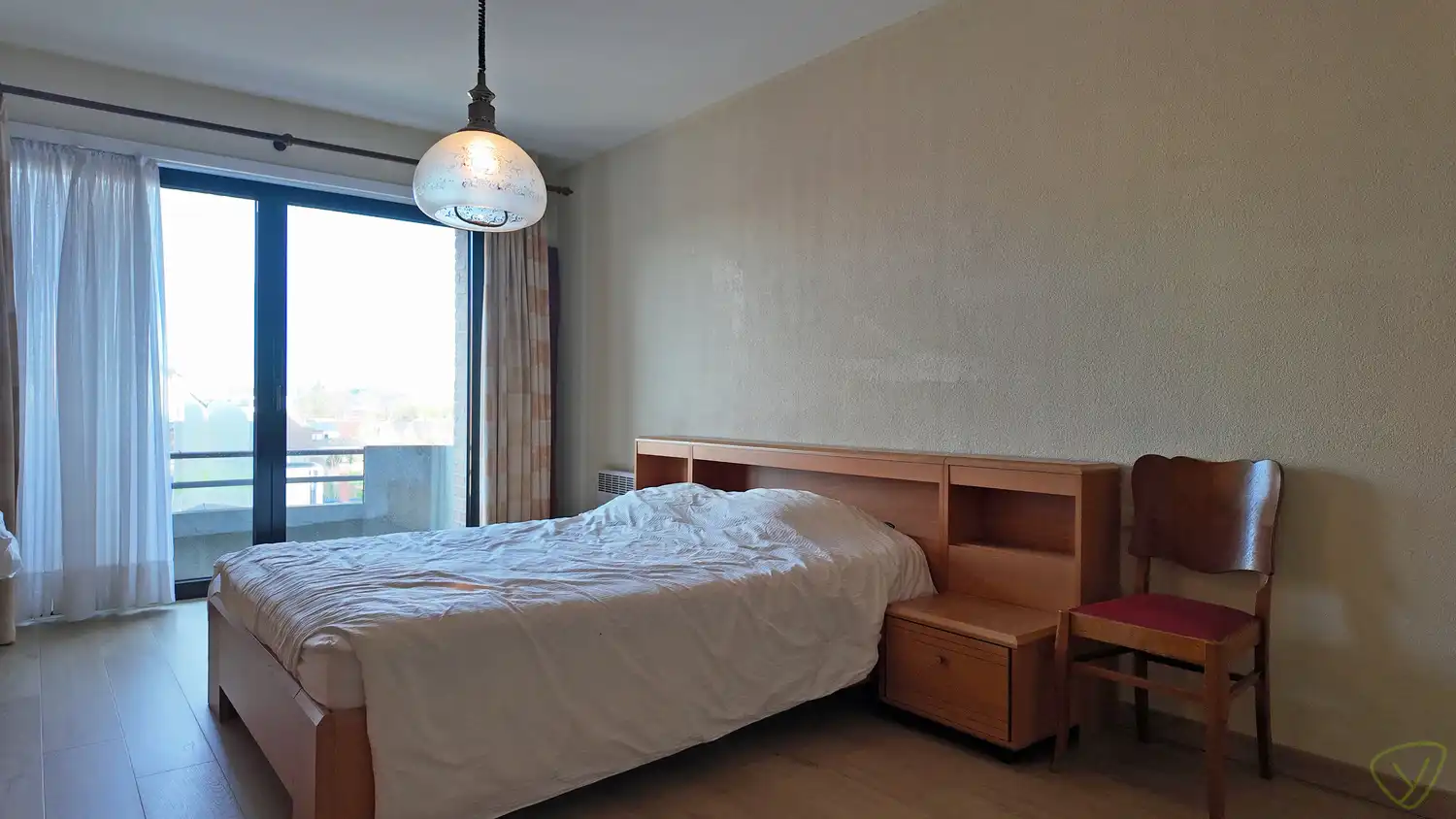 Ruim en lichtrijk appartement met lift en terras in residentie “Mozart” te Eeklo! foto 16