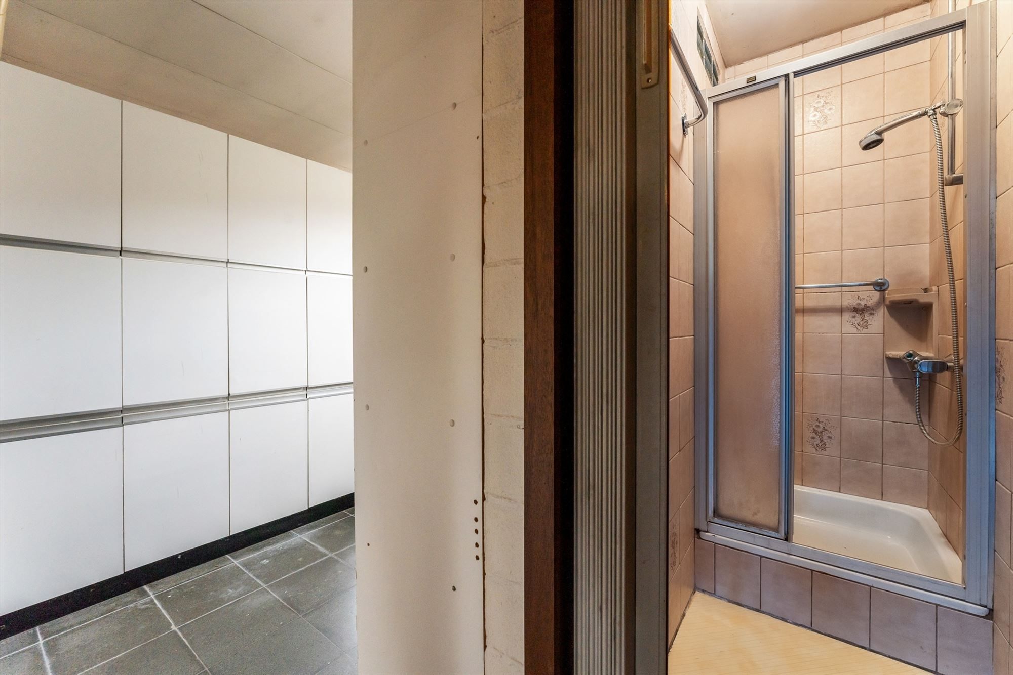 OP TE FRISSEN WONING MET 4 SLAAPKAMERS RUSTIG GELEGEN OP EEN PERCEEL VAN 7A41CA TE PAAL foto 15