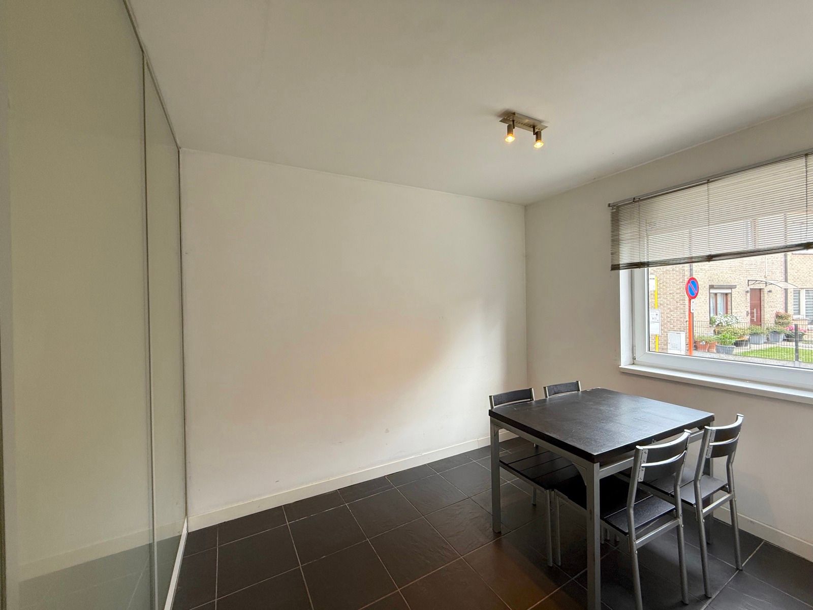Gezellig appartement met twee slaapkamers en tuintje foto 16