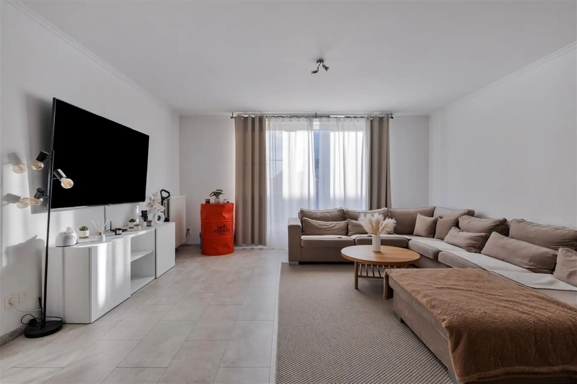 Ruim duplexappartement met 3 slaapkamers foto 4