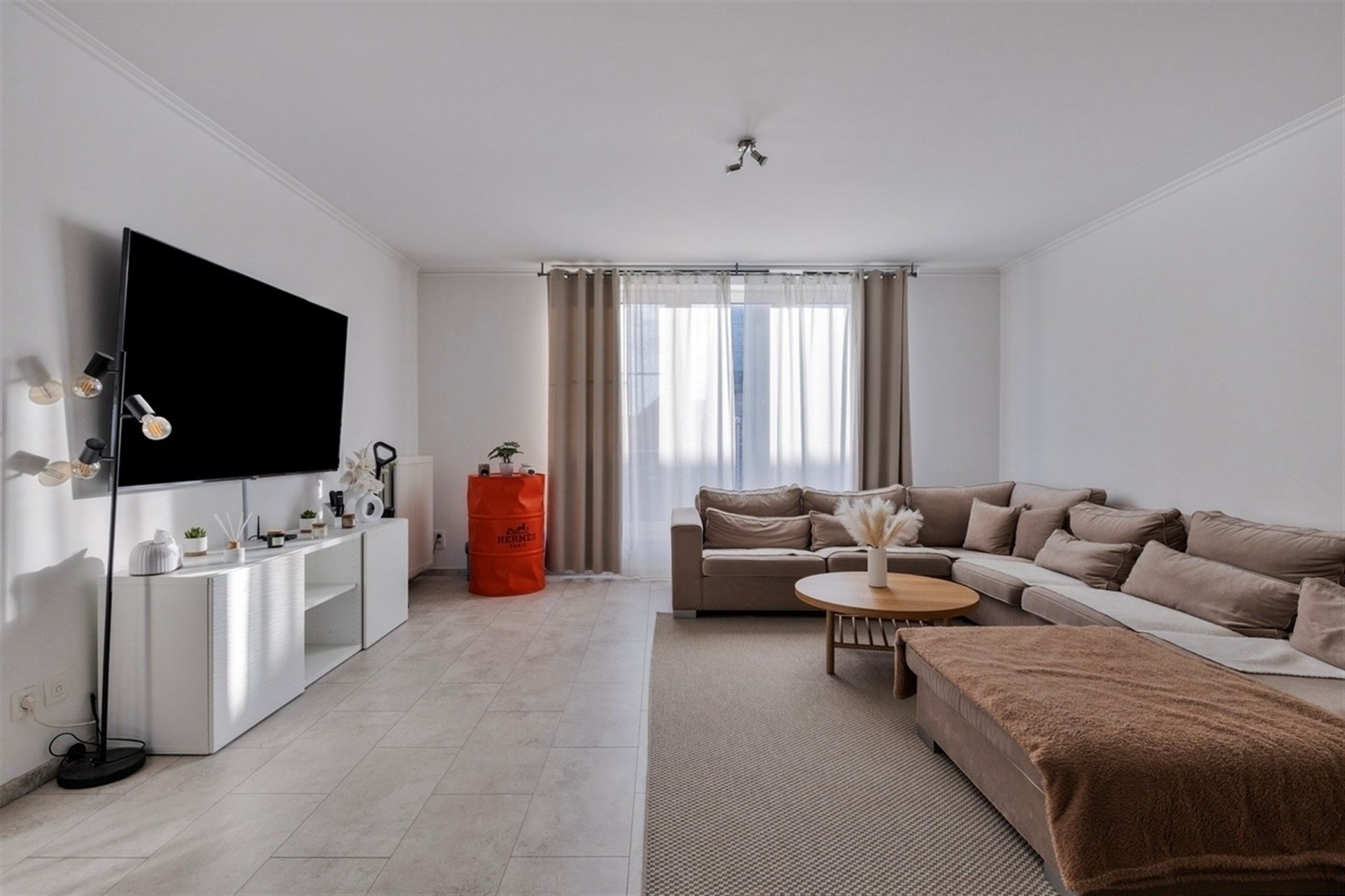 Ruim duplexappartement met 3 slaapkamers foto 4