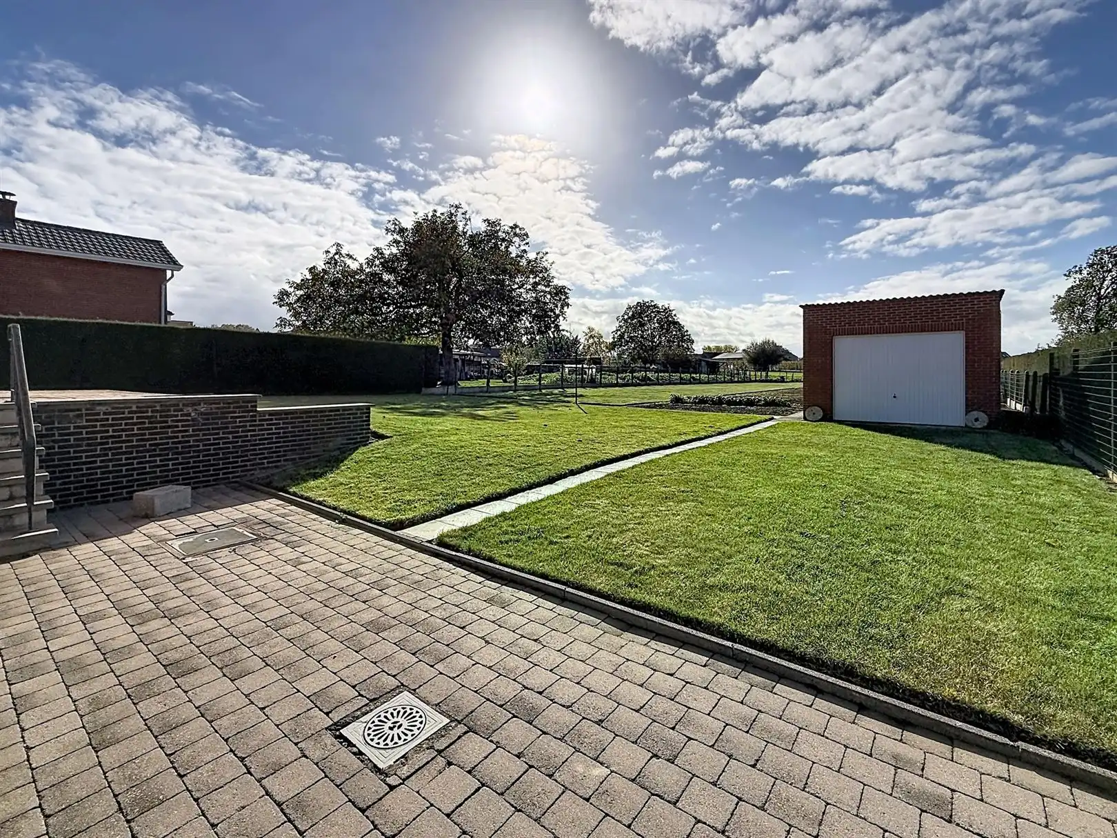Op te frissen bungalow met garage, 3 slpks, opp 16a 17ca foto 38