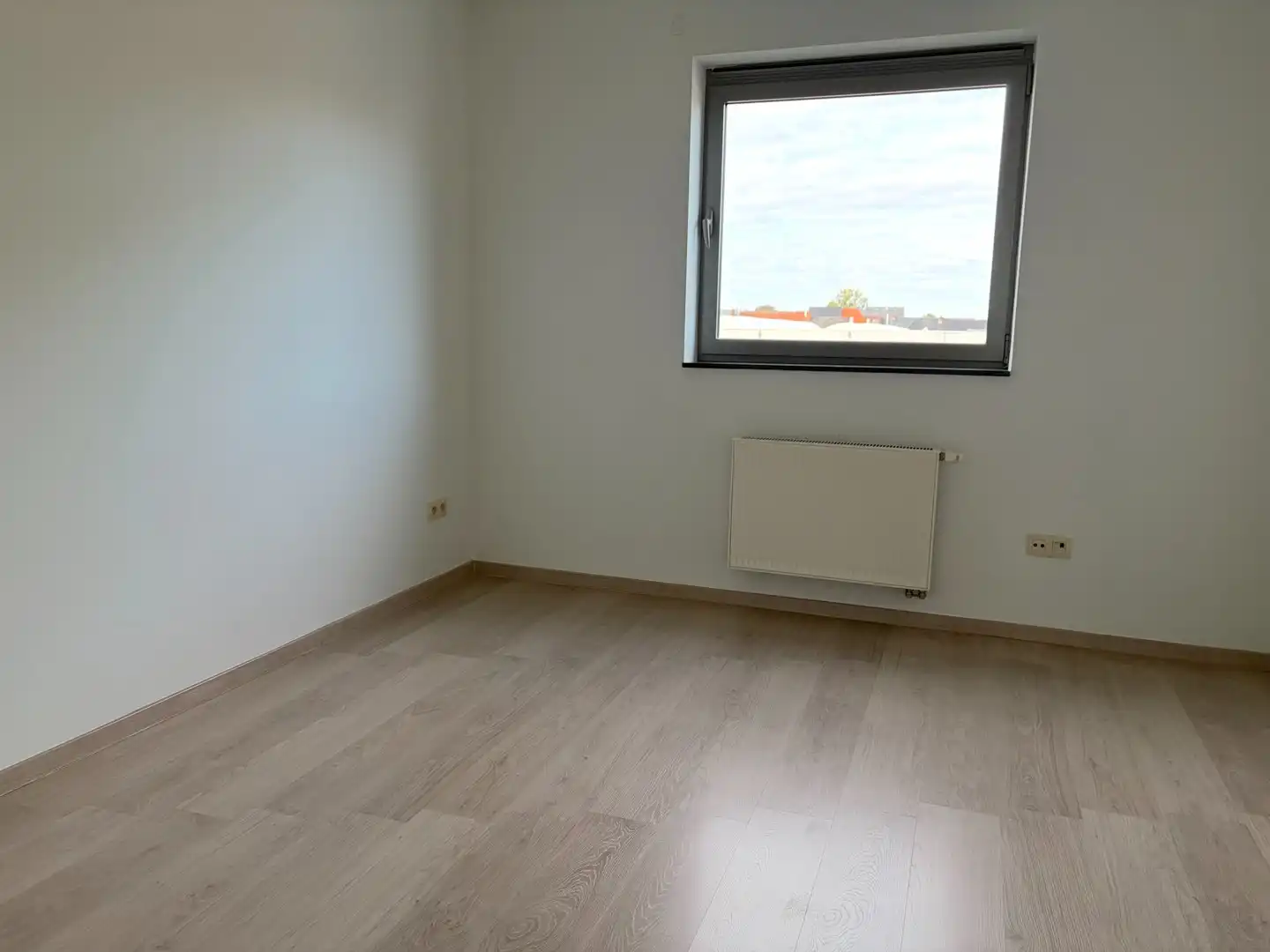Appartement met 2 slaapkamers + garage te huur foto 14