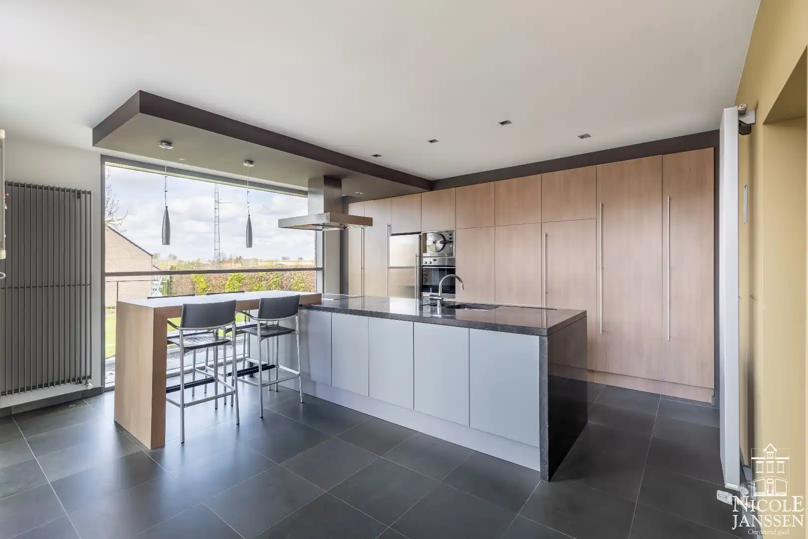 Zeer moderne en luchtige woning met twee slaapkamers gelegen op een rustige locatie foto 16