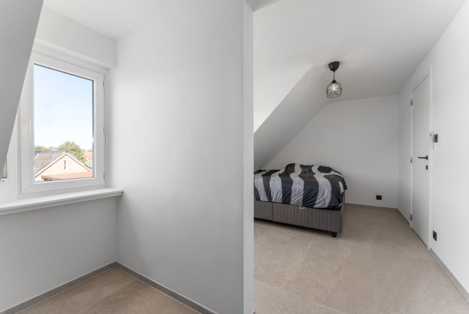 Volledig vernieuwde instapklare villa – energiezuinig & stijlvol wonen foto 23