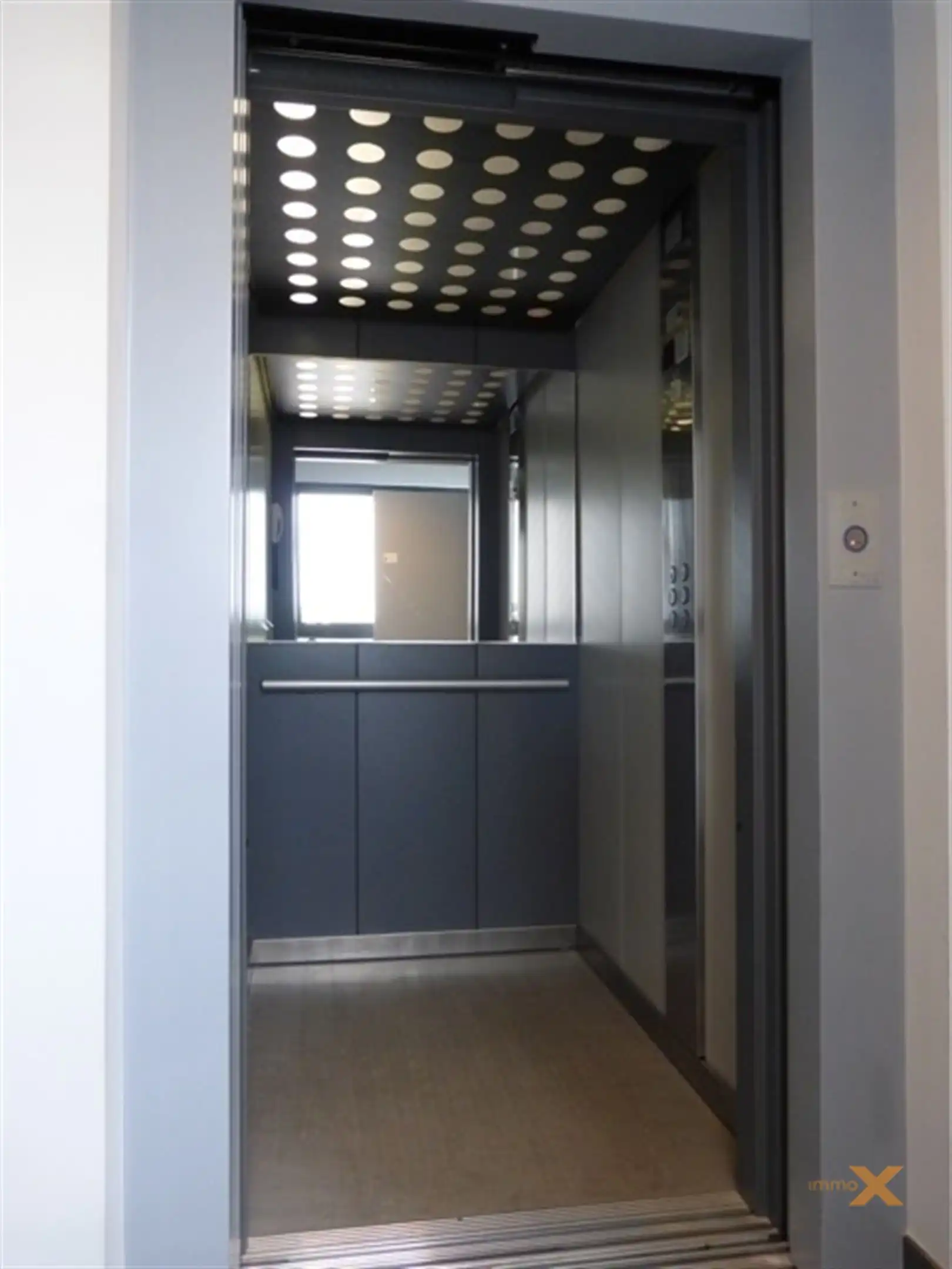 BUREELRUIMTE MET GOEDE VERBINDING SNELWEGEN!! foto 15