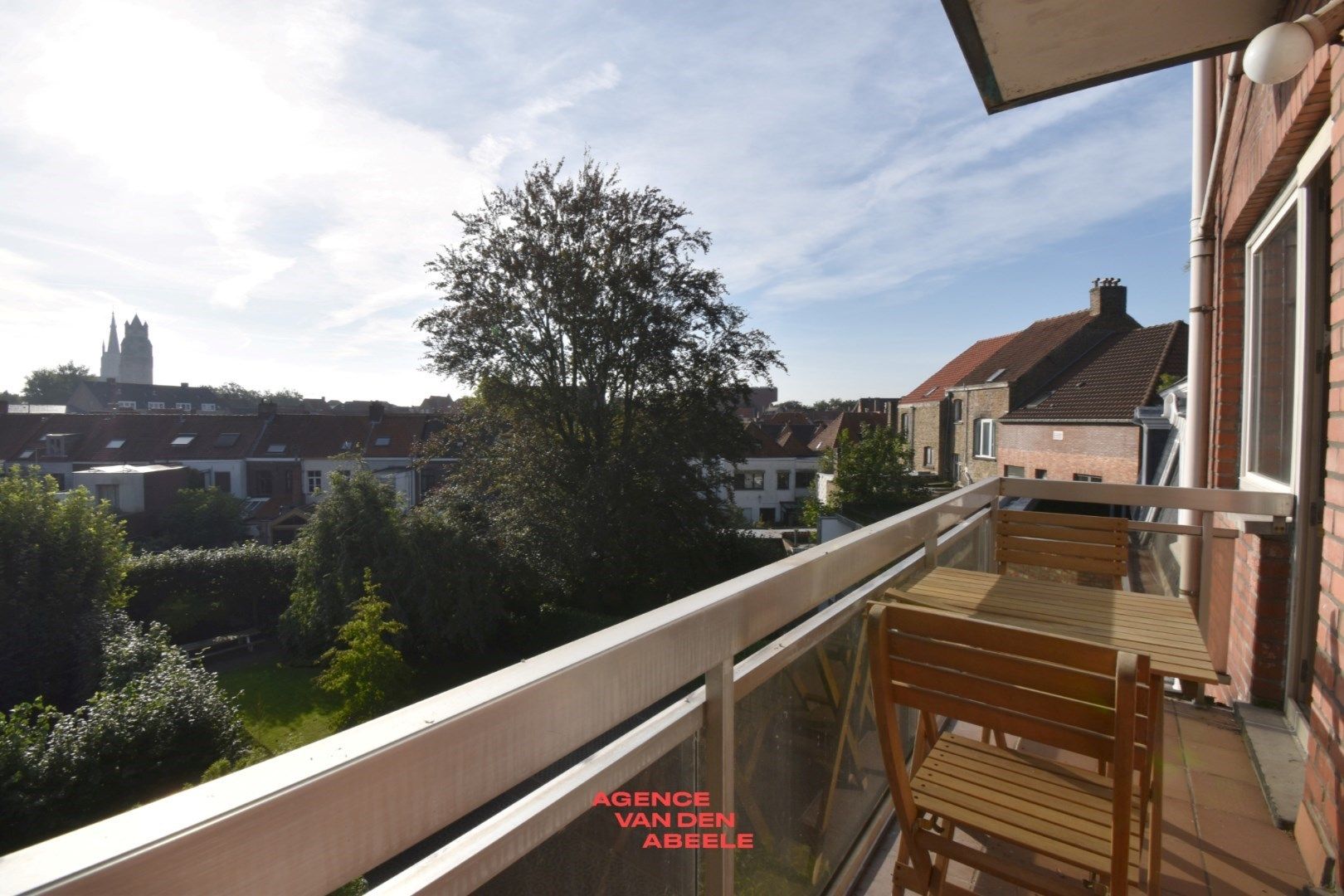 Lichtrijk appartement met prachtig uitzicht foto 10