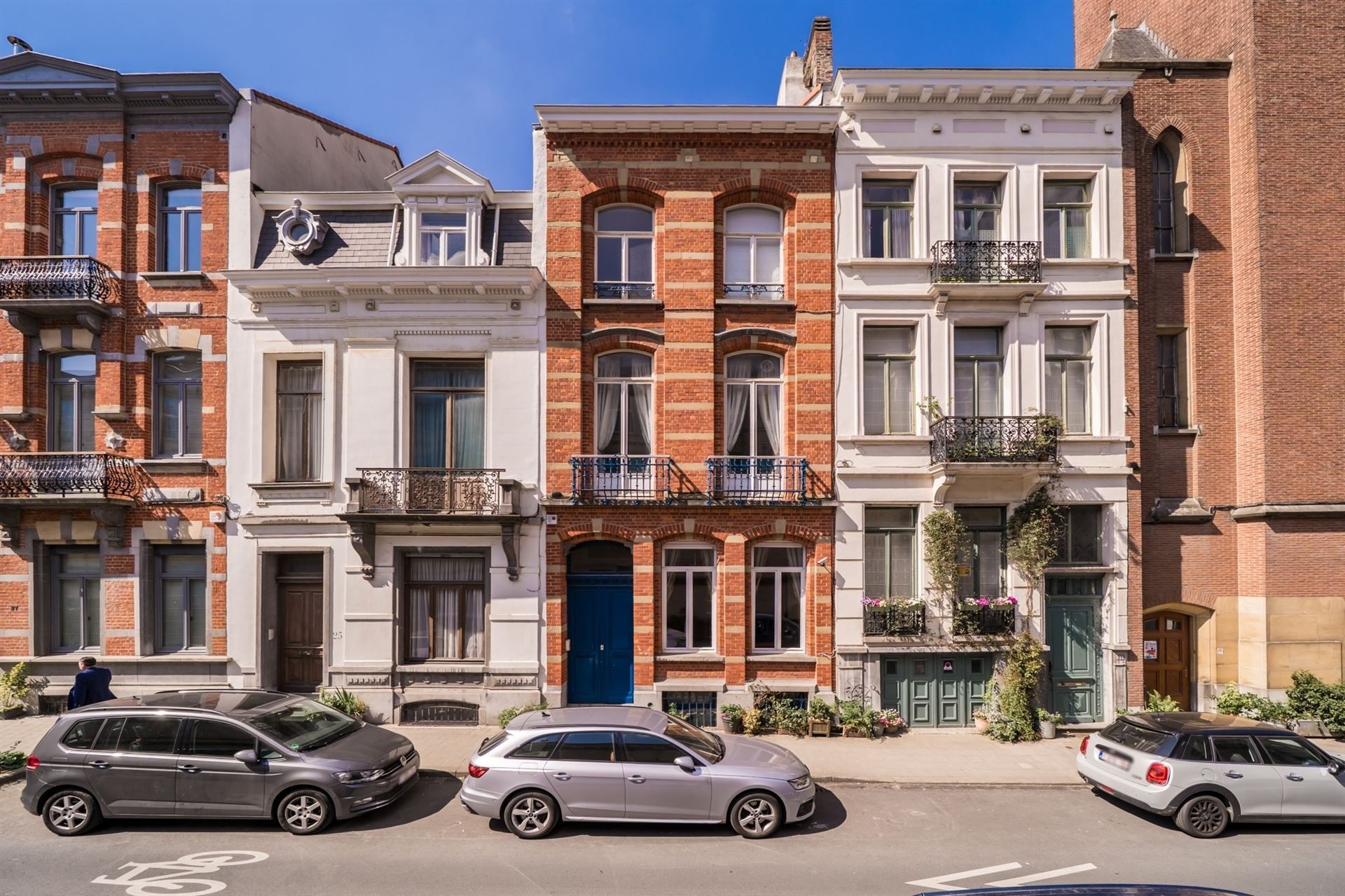 Prachtig herenhuis op een toplocatie in de EU-wijk foto 2