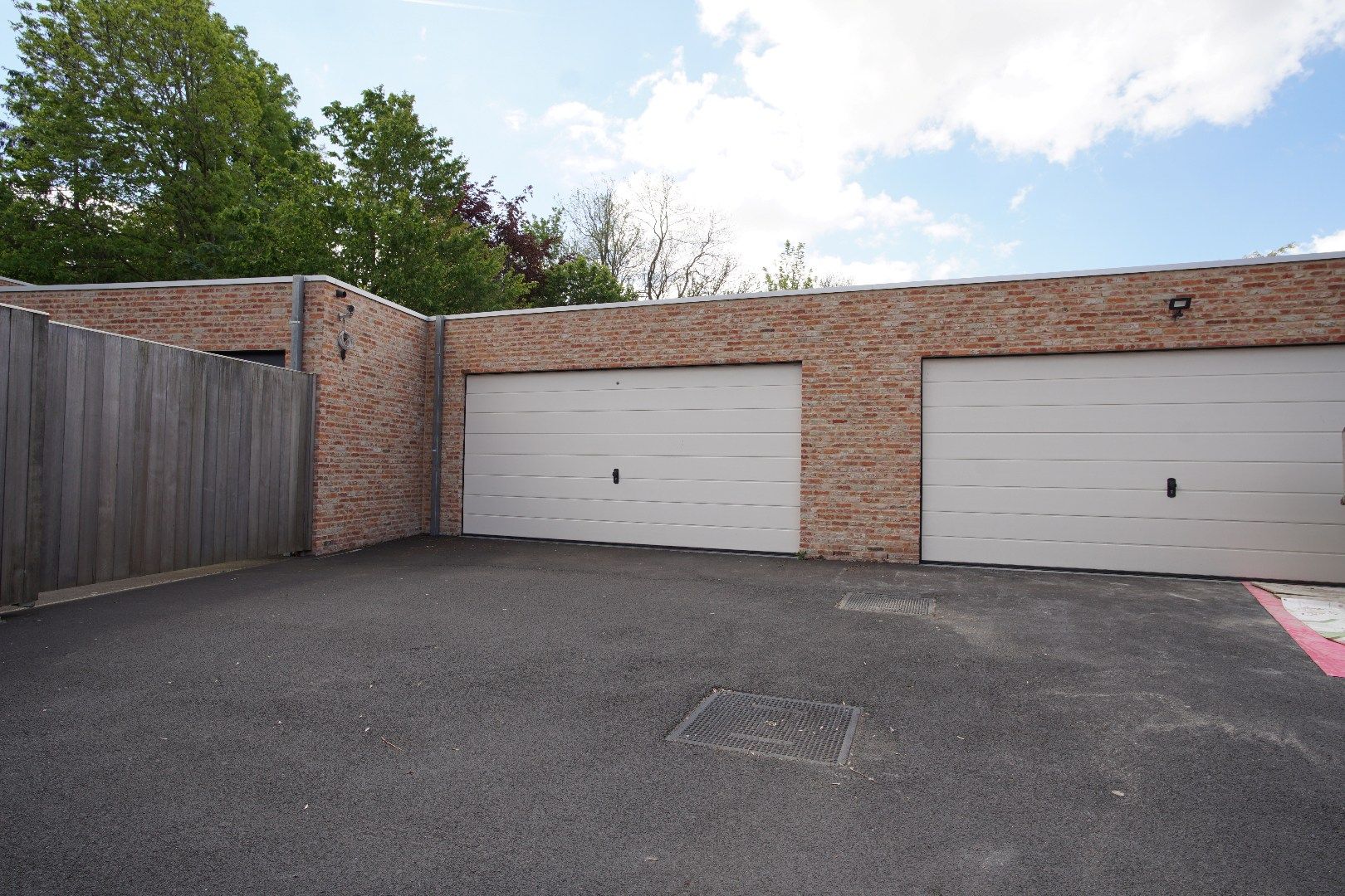 Ruime woning met 3 slaapkamers en dubbele garage foto 9