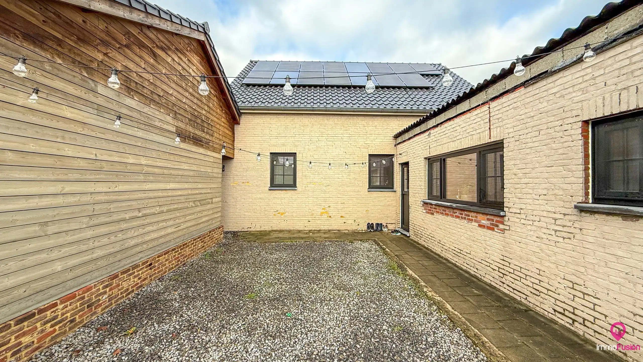 Kangoeroe woning met 5 slpks rustig gelegen! foto 40